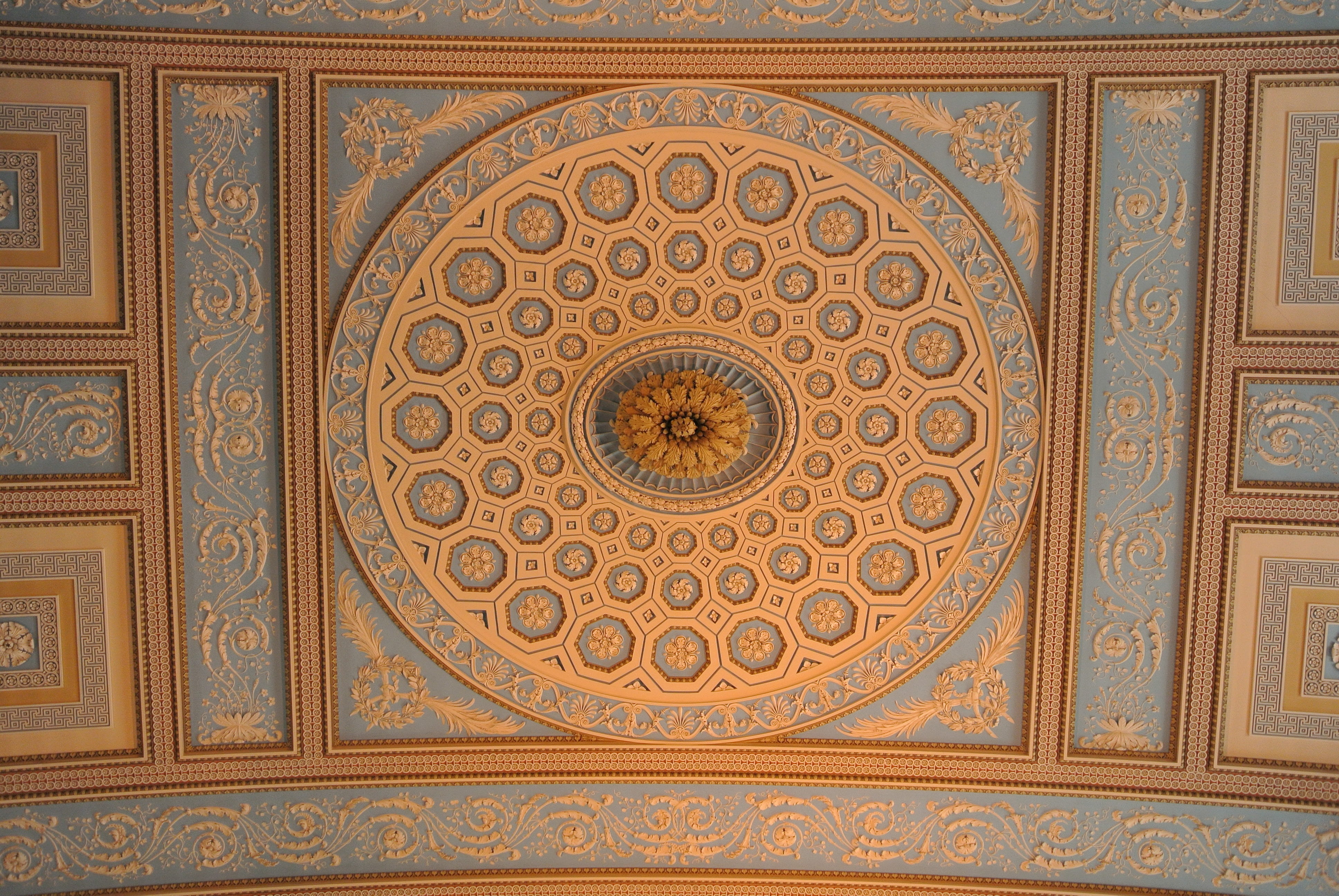 directly below, architecture, indoors, circle, design, architectural feature, architecture and art, cornicing, ceiling, shape, craft, mural, College, chapel, HD Wallpaper