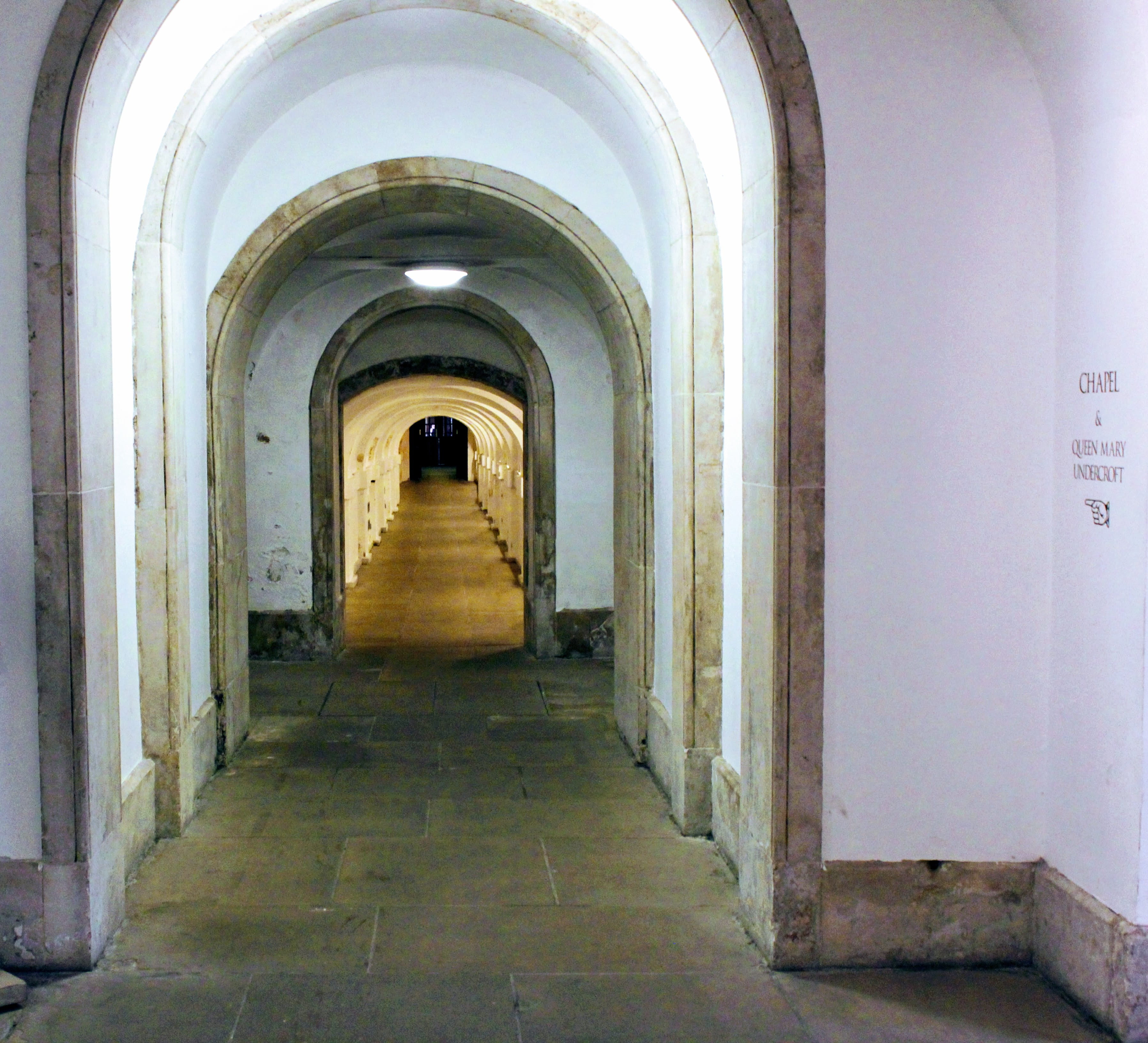 flooring, foreground, building, corridor, 2K, columns, no people, ceiling, arch, empty, the painted hall, architecture, tiled floor, tunnels, greenwich, HD Wallpaper