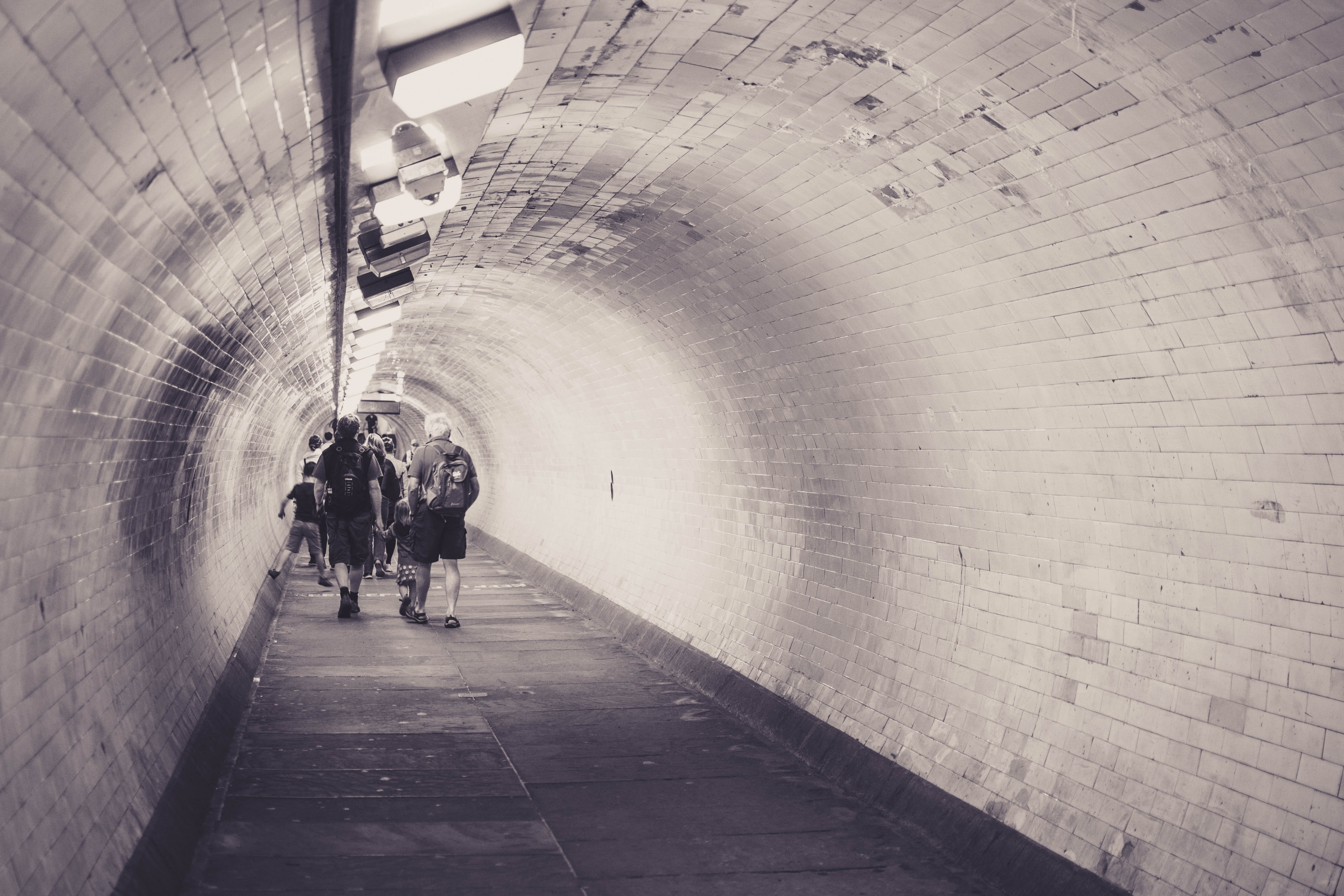 united kingdom, explore, walking, 5K, people, ceiling, hidden, footpath, men, architecture, the way forward, wall - building feature, real people, london, HD Wallpaper