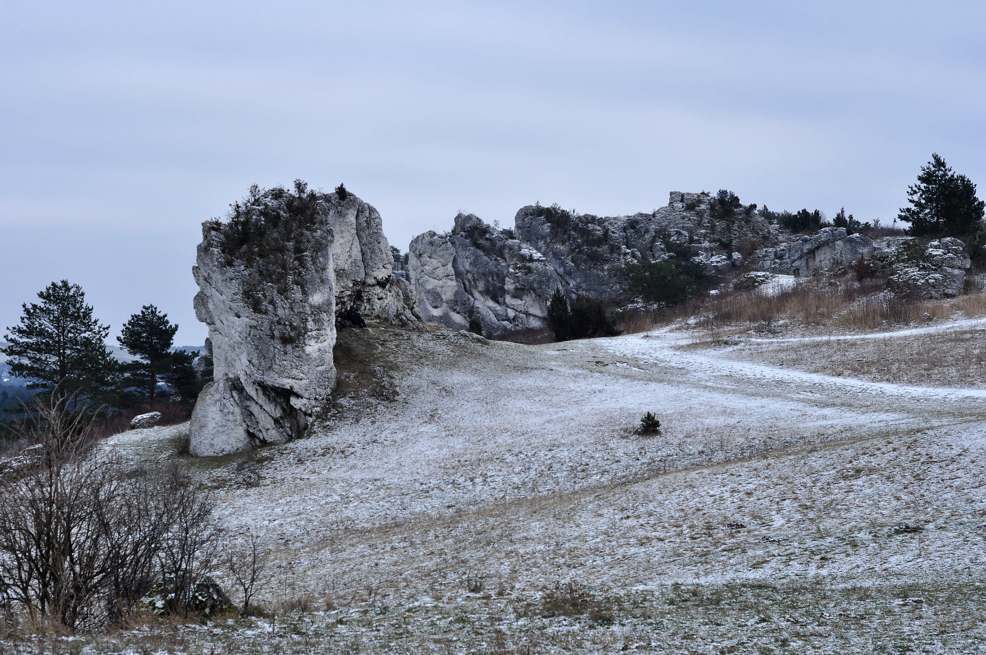 non-urban scene, tree, land, scenics - nature, mirsk, 2K, cloud - sky, tranquility, solid, winter, poland, sky, rock formation, plant, outdoors, nature, HD Wallpaper