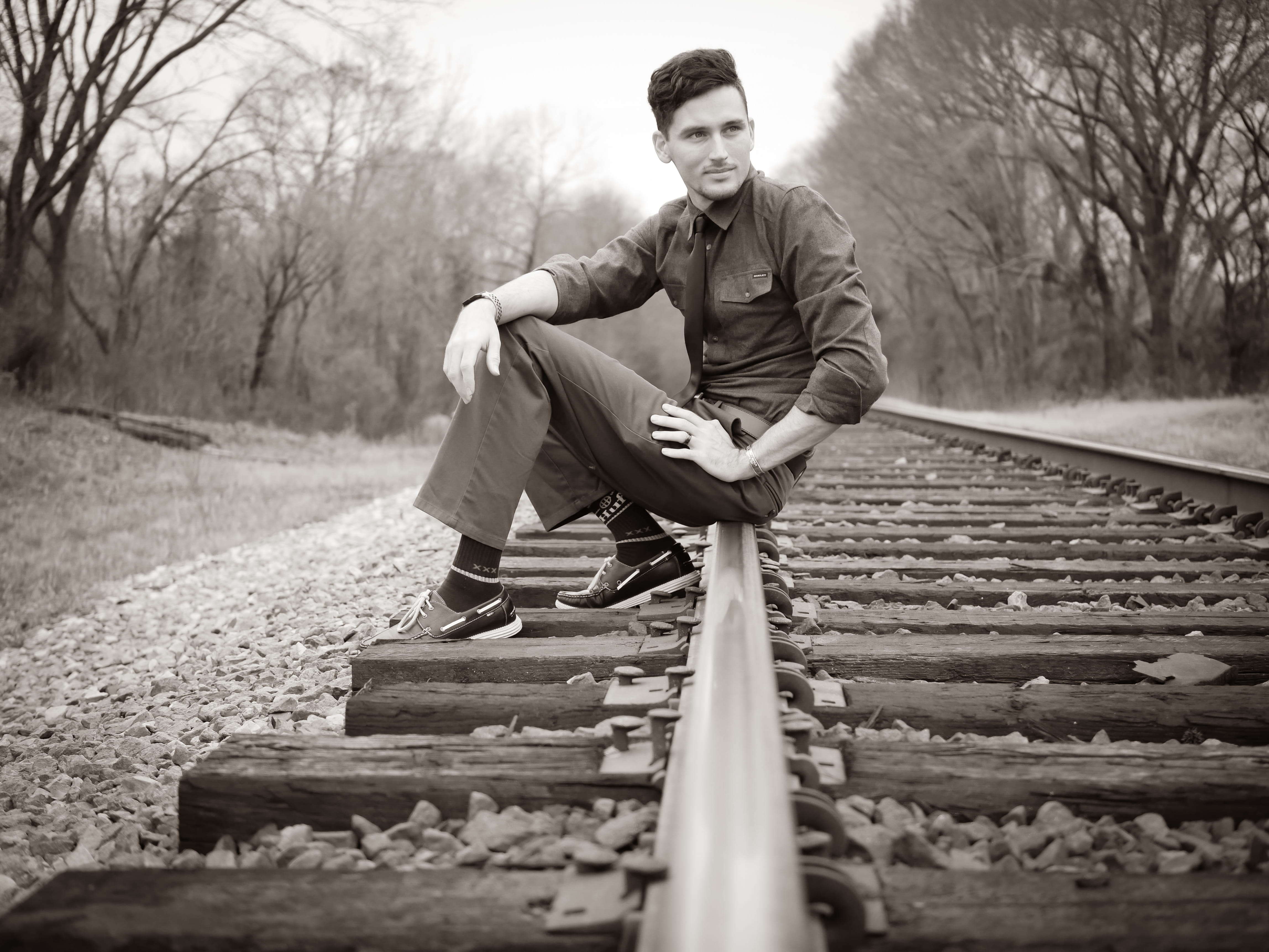 background, full length, track, 4K, one person, woods, sepia, texas, rail transportation, thoughtful, tree, man, united states, transportation, HD Wallpaper