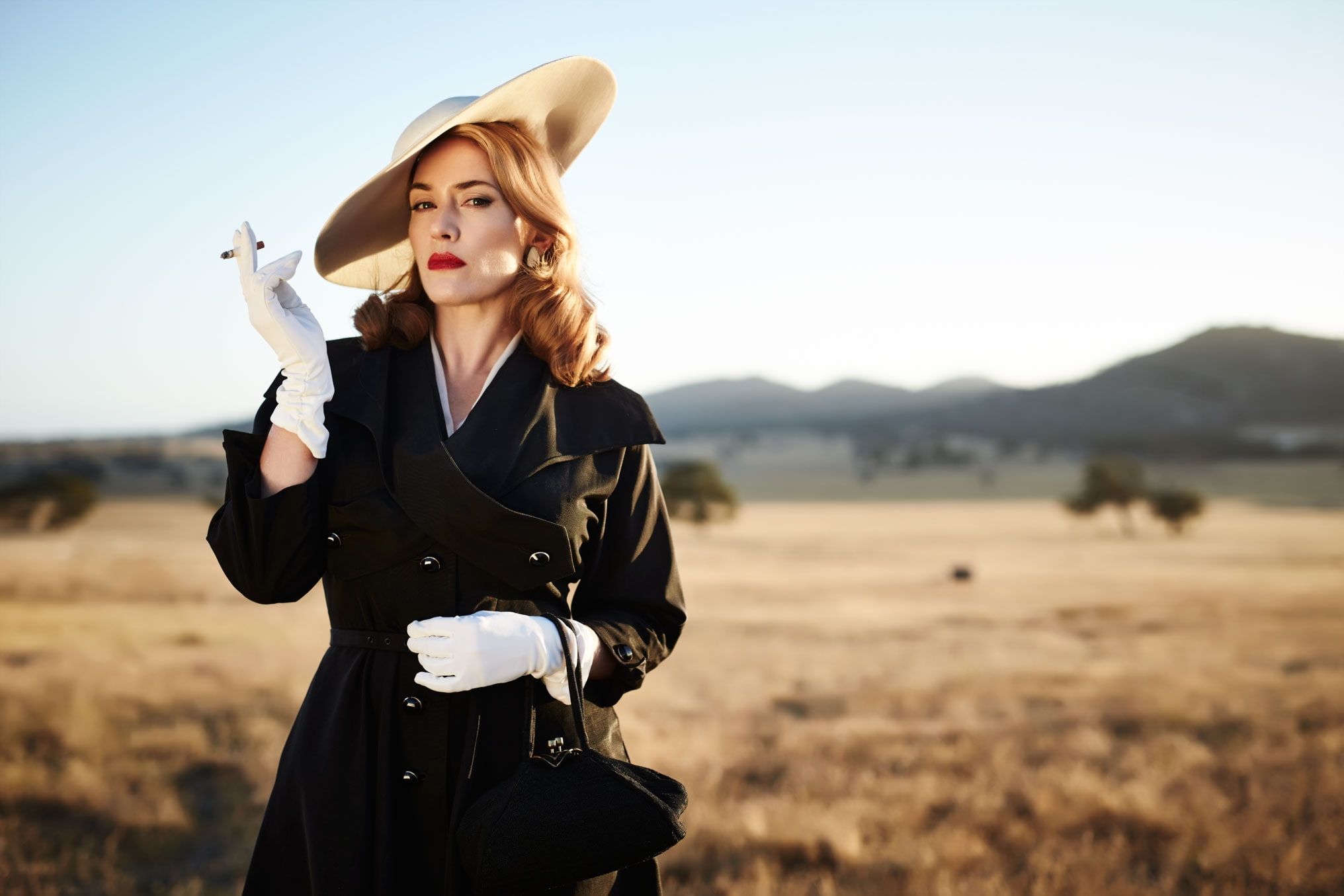 beauty, leisure activity, fashion, hairstyle, women, nature, adult, three quarter length, land, Movies, portrait, kate winslet, one person, young adult, HD Wallpaper