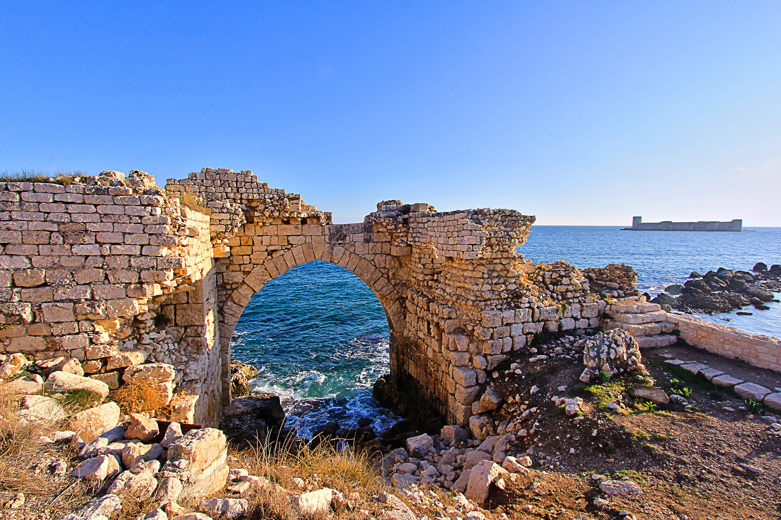 travel destinations, ruined, horizon over water, arch, mediterranean, Girls, land, built structure, girls castle, natural arch, copy space, sea, sky, the past, HD Wallpaper