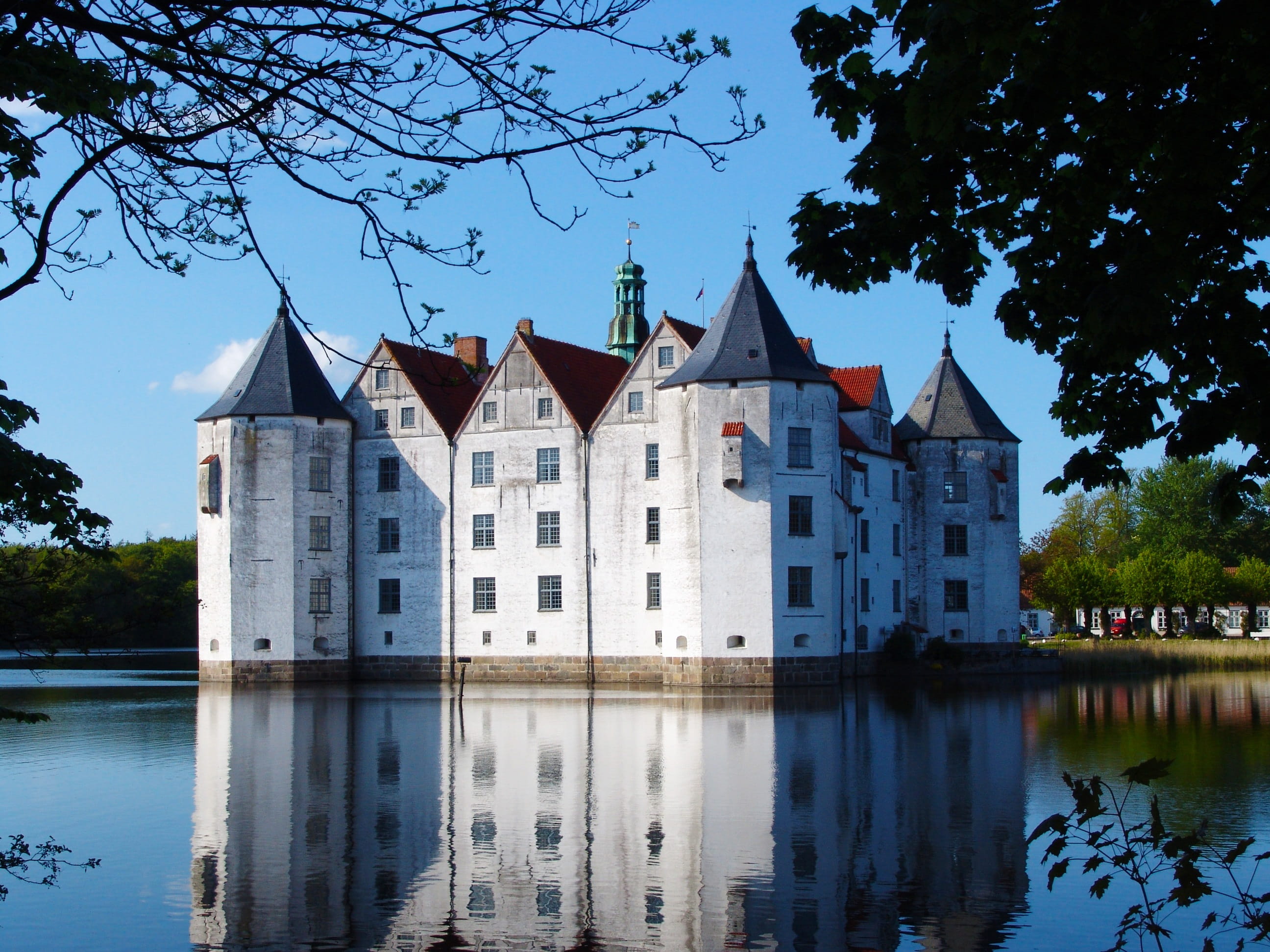 water, residential district, places of interest, building, tree, the past, 2K, lake, built structure, architecture, mirroring, Castle, no people, sky, HD Wallpaper