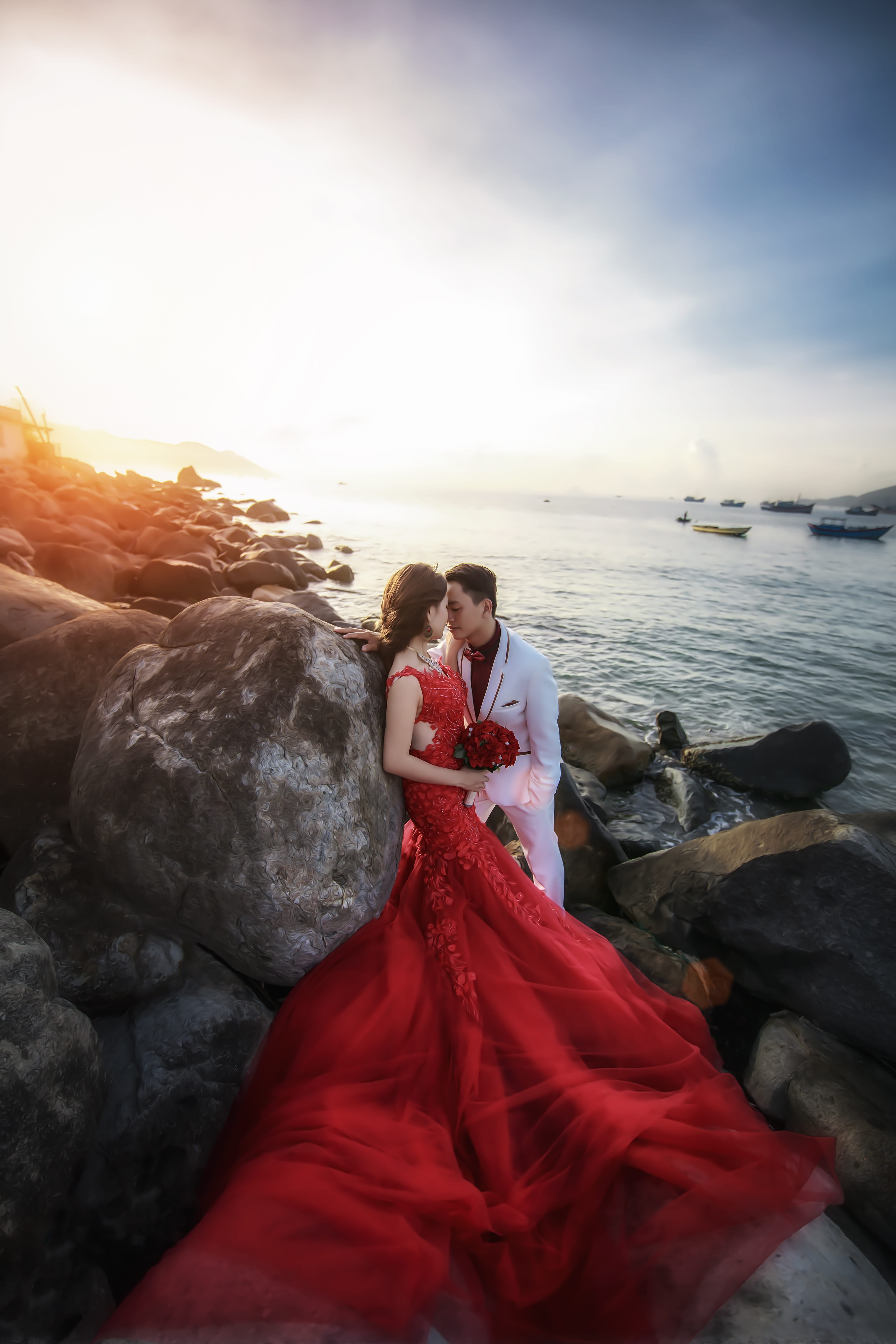 lifestyles, young women, adult, the valley, weddings, natural, rock, flower, horizon over water, plant, tree, man, 5K, wedding, scenics - nature, water, Phone HD Wallpaper