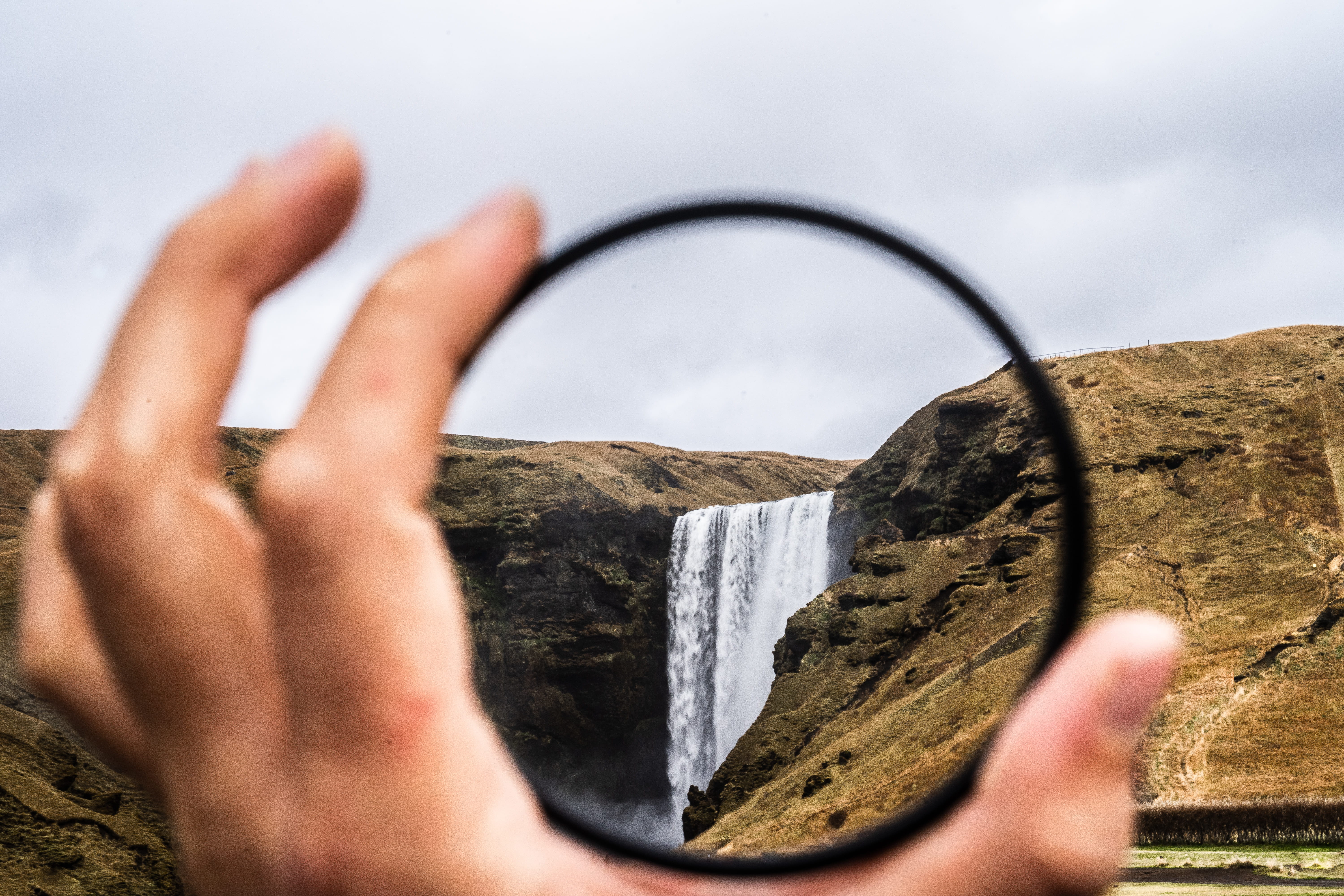 finger, day, ring, waterfall, photography, selective, hand, focus, outdoors, human hand, close-up, famous, adult, nature, selective focus, sky, water, mountain, HD Wallpaper