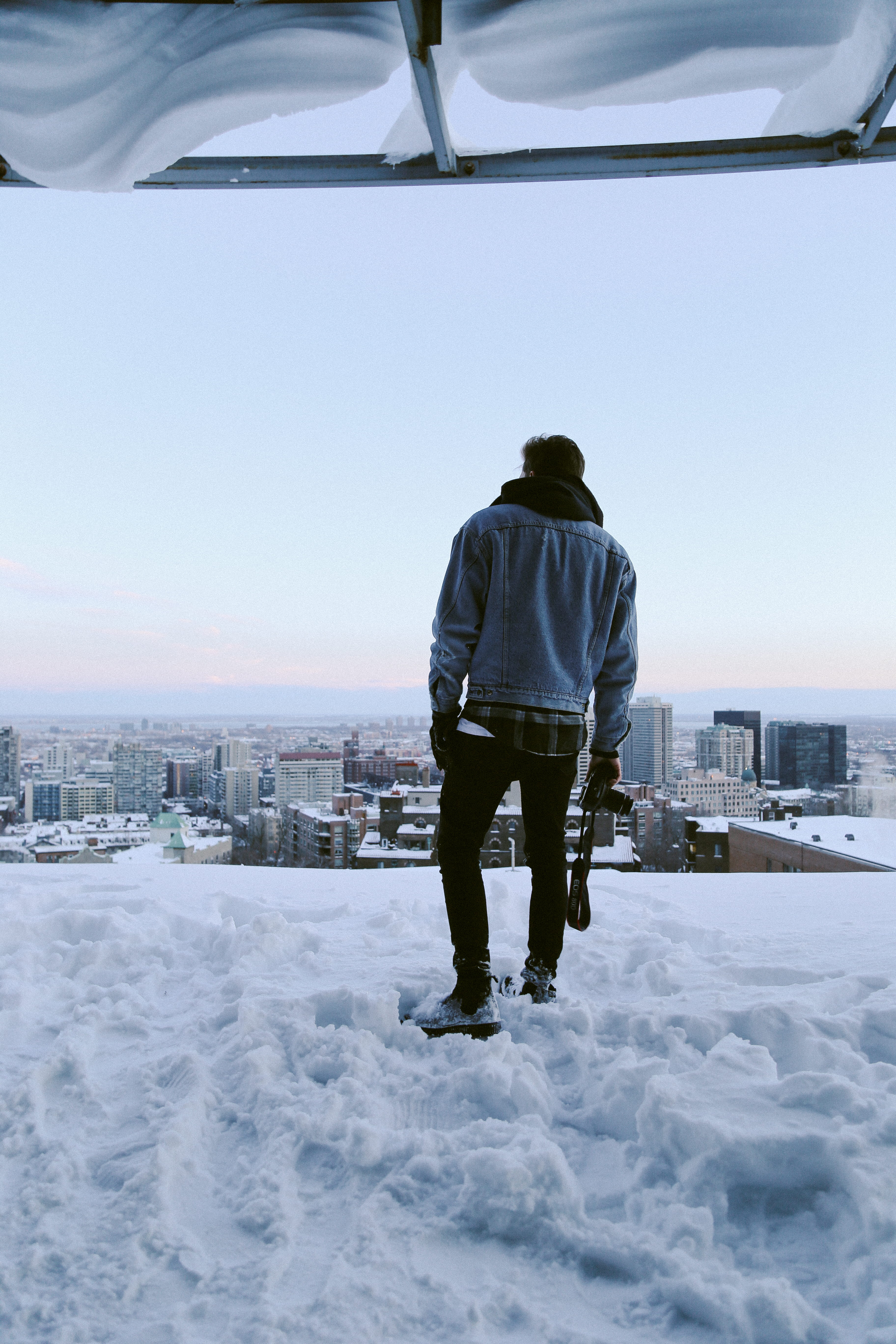 cold, montreal, sky, real people, zy, rear view, outdoors, day, canada, leisure activity, building exterior, hospital, général hospital, advanture, cityscape, Phone HD Wallpaper