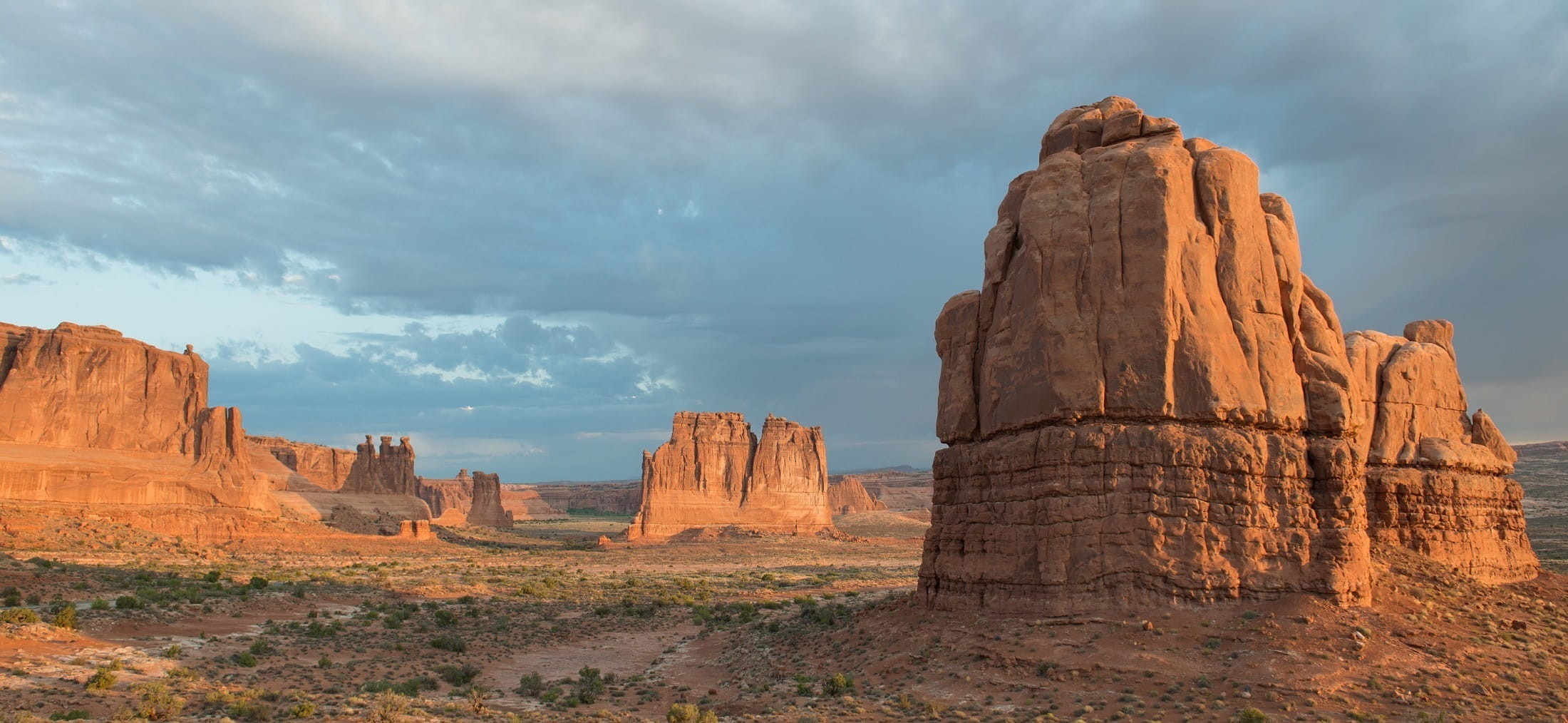 cloud - sky, formation, land, needles, Stone, climate, solid, clouds, america, natural, utah, travel destinations, eroded, tranquil scene, scenery, desert, HD Wallpaper