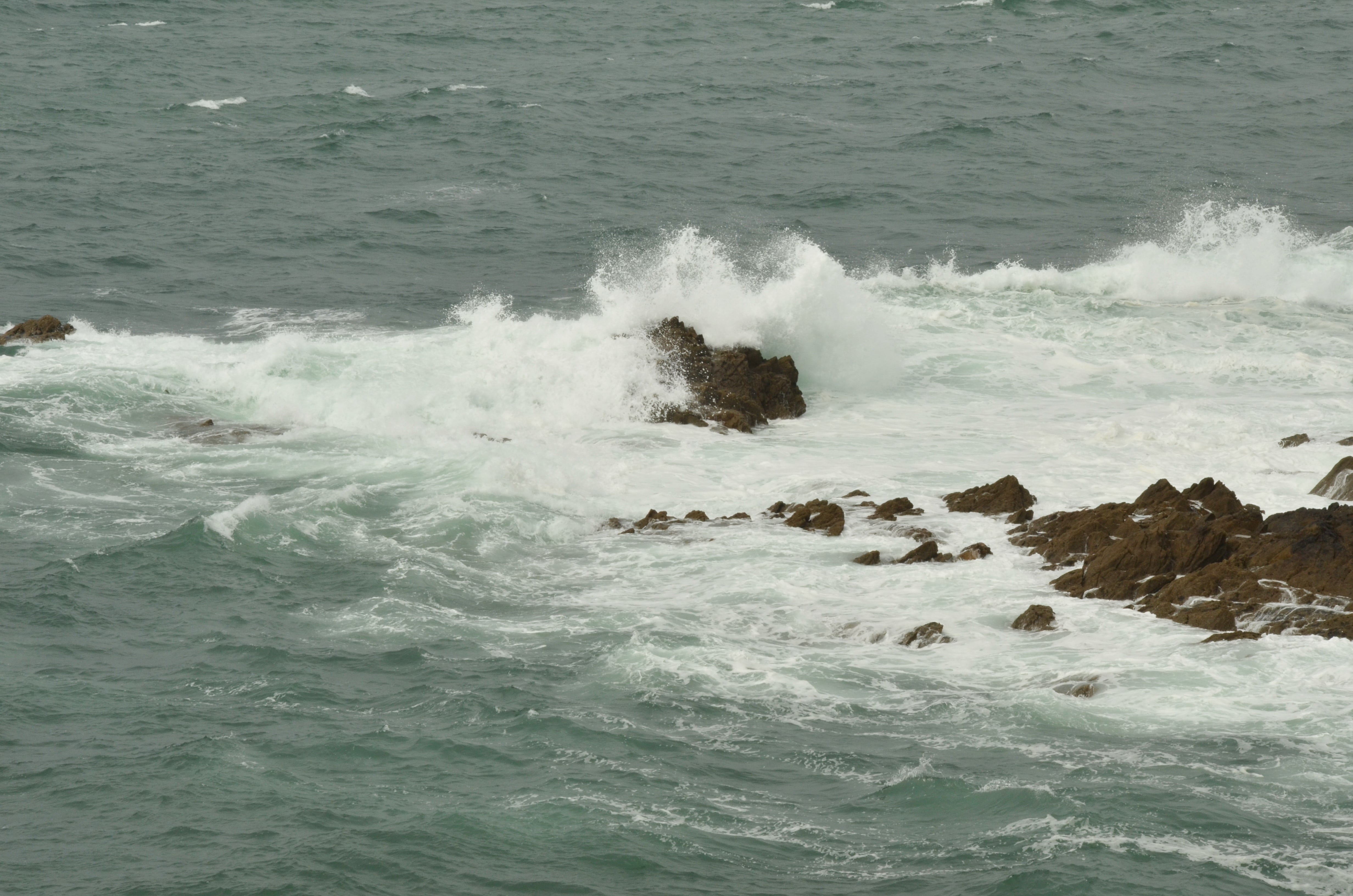 rock - object, wind, branding, sport, ocean, splashing, beach, threat, power, aquatic sport, wave, white, sea, foam, solid, wild, day, motion, breaking, HD Wallpaper