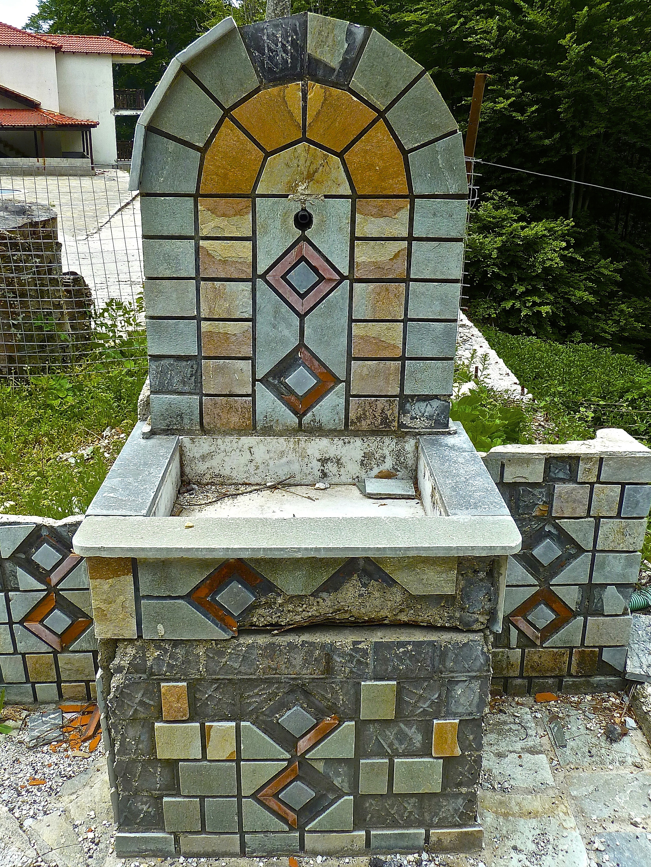 built structure, belief, cross, architecture, trough, mosaic, stonework, solid, communication, human representation, waterhole, water, day, religion, outdoors, Phone HD Wallpaper