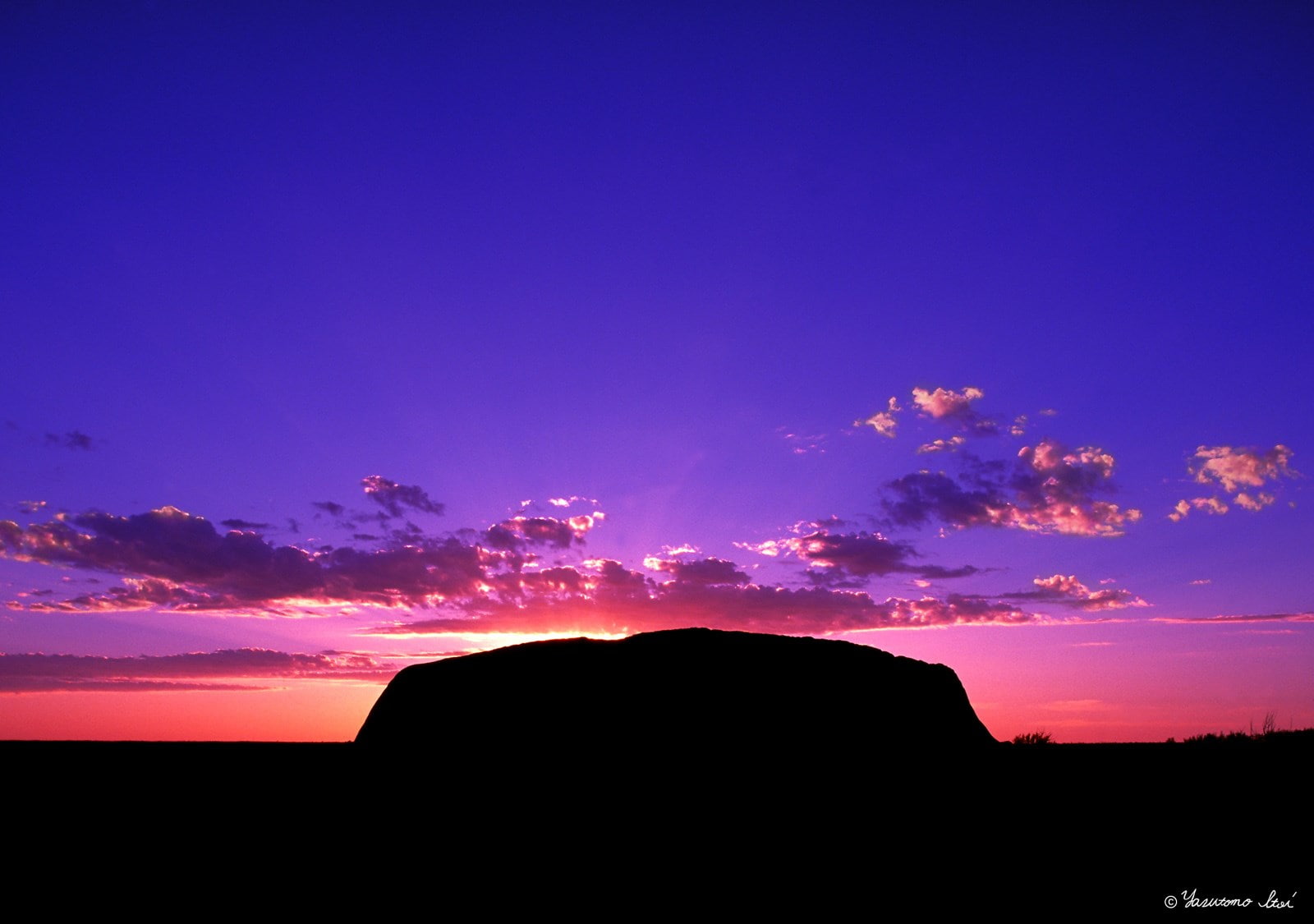 awe, romantic sky, outdoors, multi colored, environment, dusk, idyllic, 720P, beauty in nature, nature, no people, uluru, blue, sunset, silhouette, tranquility, HD Wallpaper