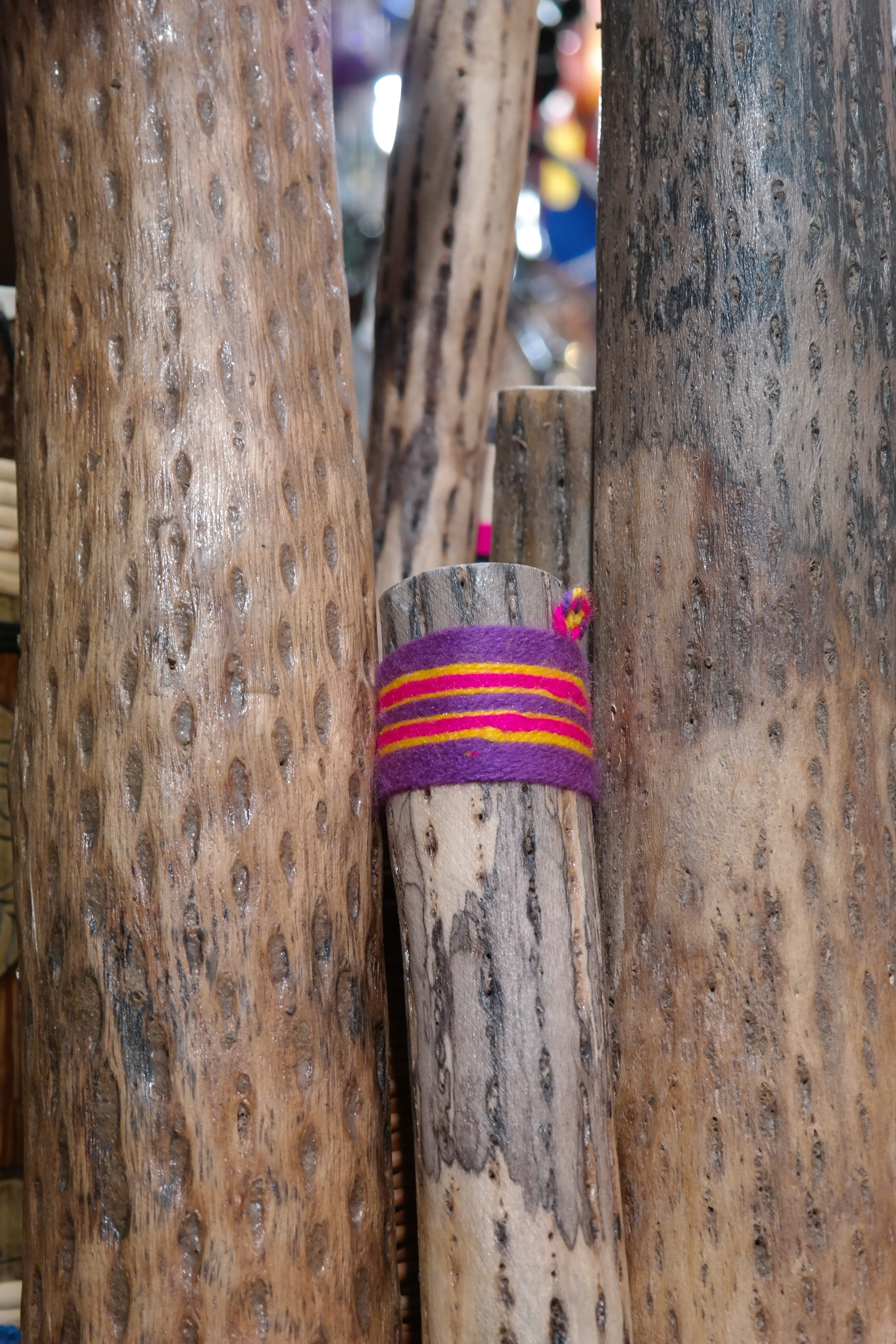 wind instrument, aboriginal, close-up, wall - building feature, stand, focus on foreground, christmas market, still life, no people, day, wooden post, sales stand, Phone HD Wallpaper