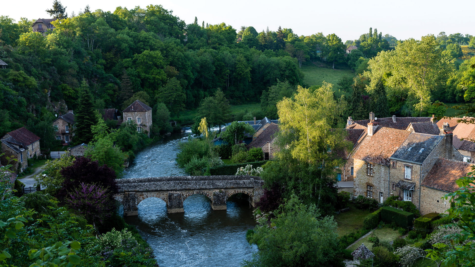 home, growth, beauty in nature, plant, building, high angle view, arch bridge, building exterior, water, brown, river, nature, flowing water, architecture, HD Wallpaper