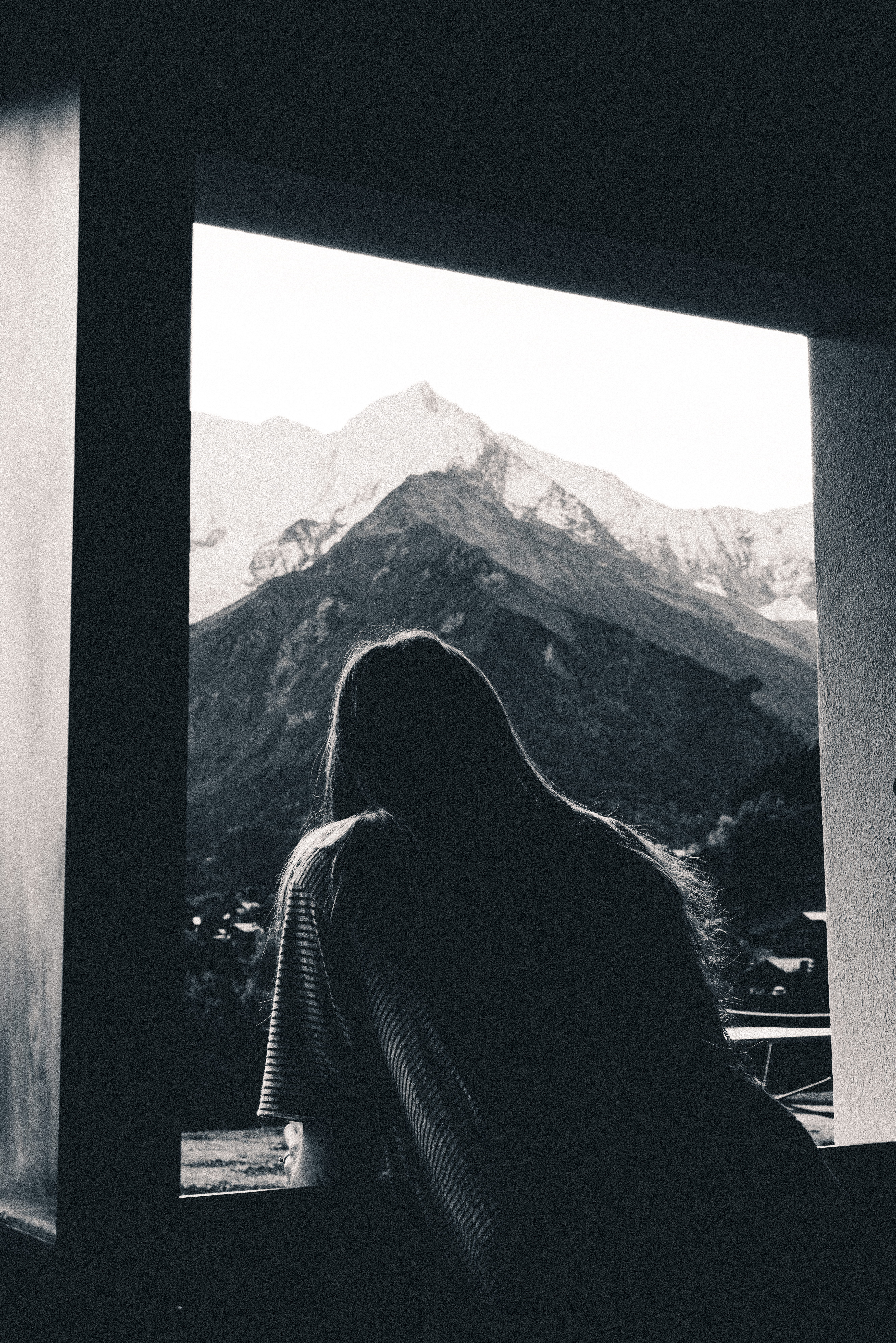 human limb, indoors, black, day, lifestyles, scenics - nature, look, travel, fall, nature, white, saint-gervais-les-bains, sky, snow, peak, mountain, winter, Phone HD Wallpaper