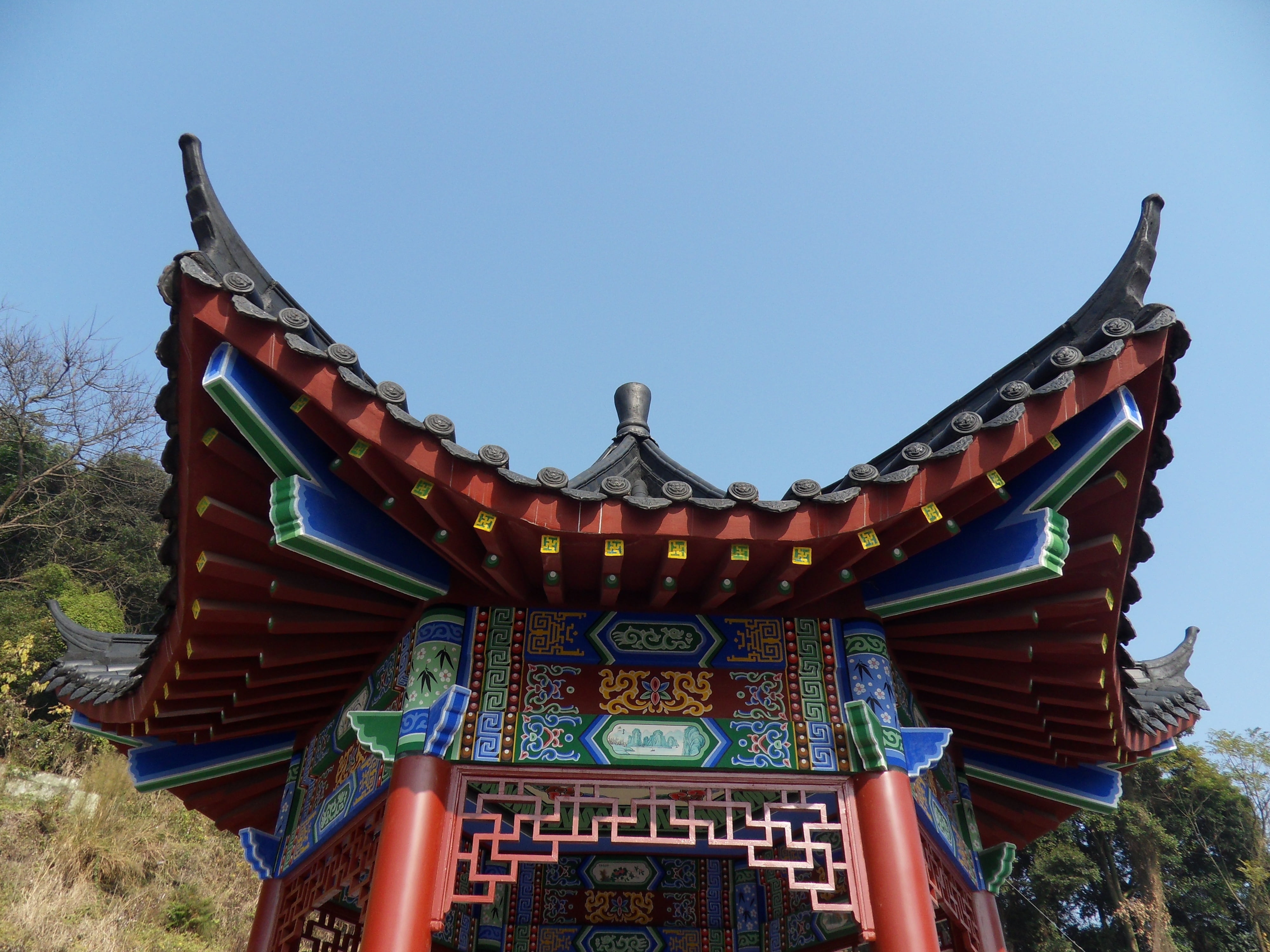 guilin, shrine, roof, outdoors, 4K, built structure, ornate, religion, low angle view, place of worship, spirituality, belief, day, yongfu, sky, architecture, HD Wallpaper