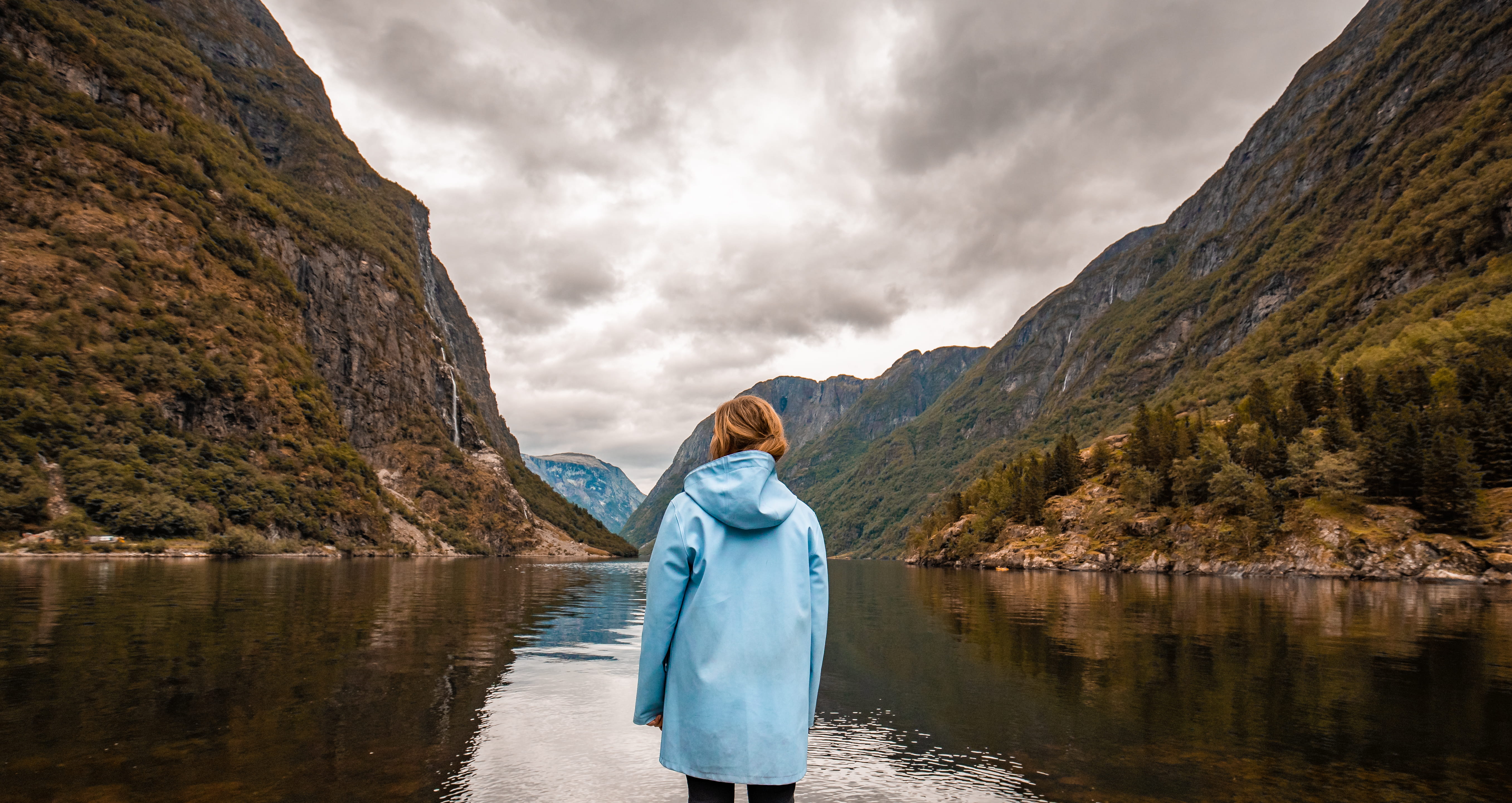 snow, norway, robe, reflection, autumn, landscape, hooded, women, wearing, person, clothing, ice, gown, rear view, facing, lake, looking at view, solitude, HD Wallpaper