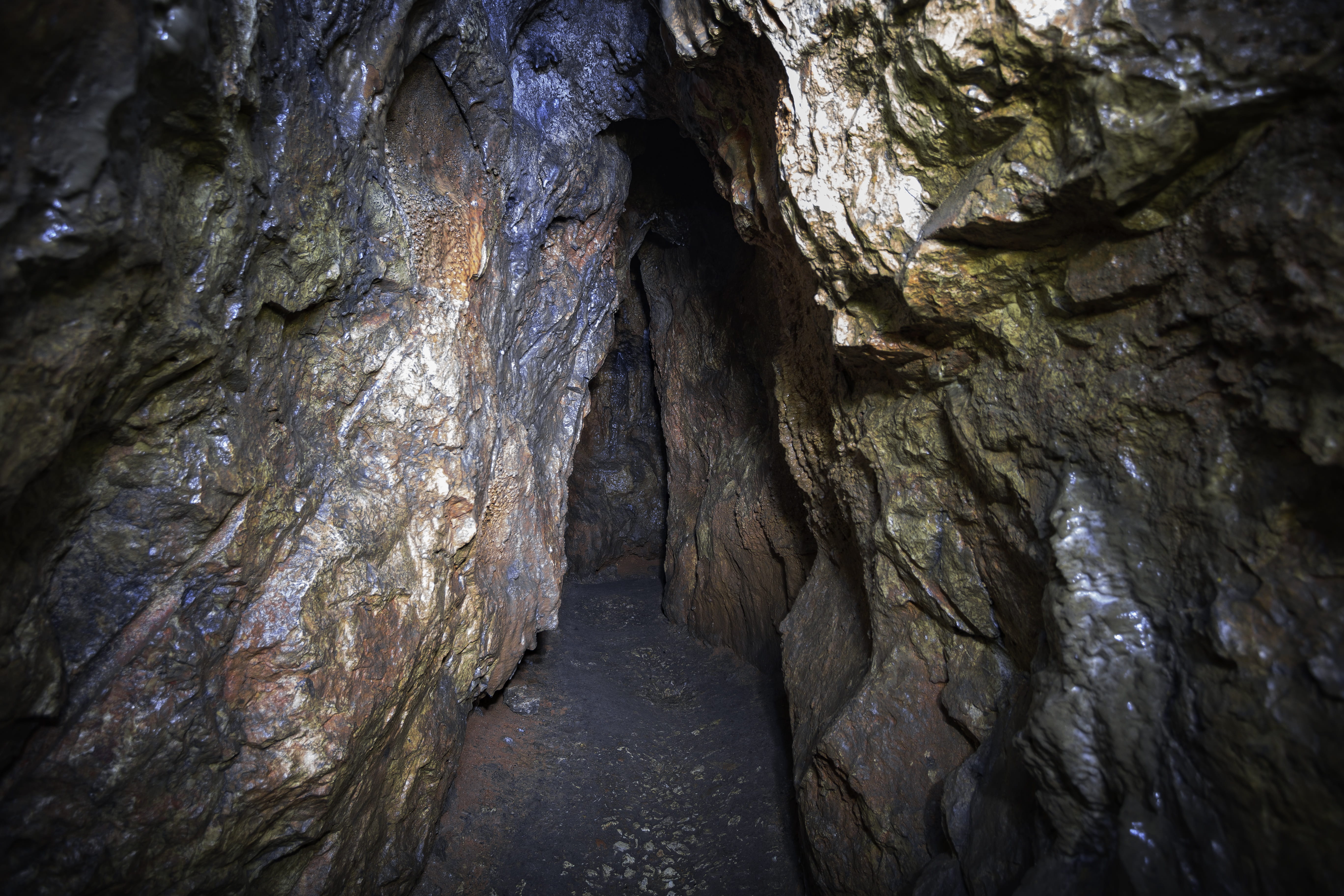 direction, rock, the way forward, crevice, outdoors, physical geography, geology, nature, moisture, rough, architecture, day, rock formation, beauty in nature, HD Wallpaper