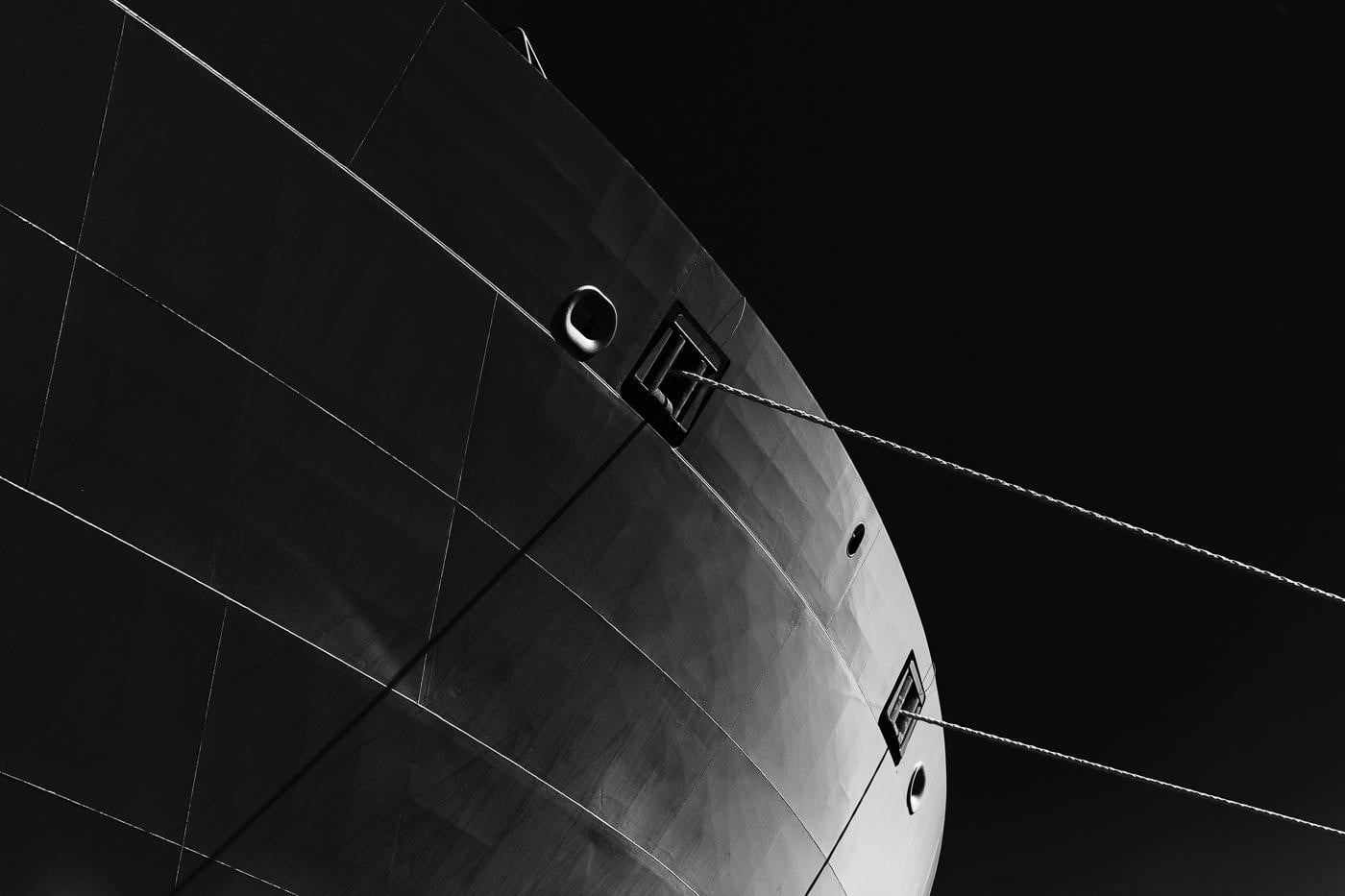 nautical vessel, built structure, ropes, monochrome, no people, architecture, nature, low angle view, ship, copy space, space exploration, 720P, rope, HD Wallpaper
