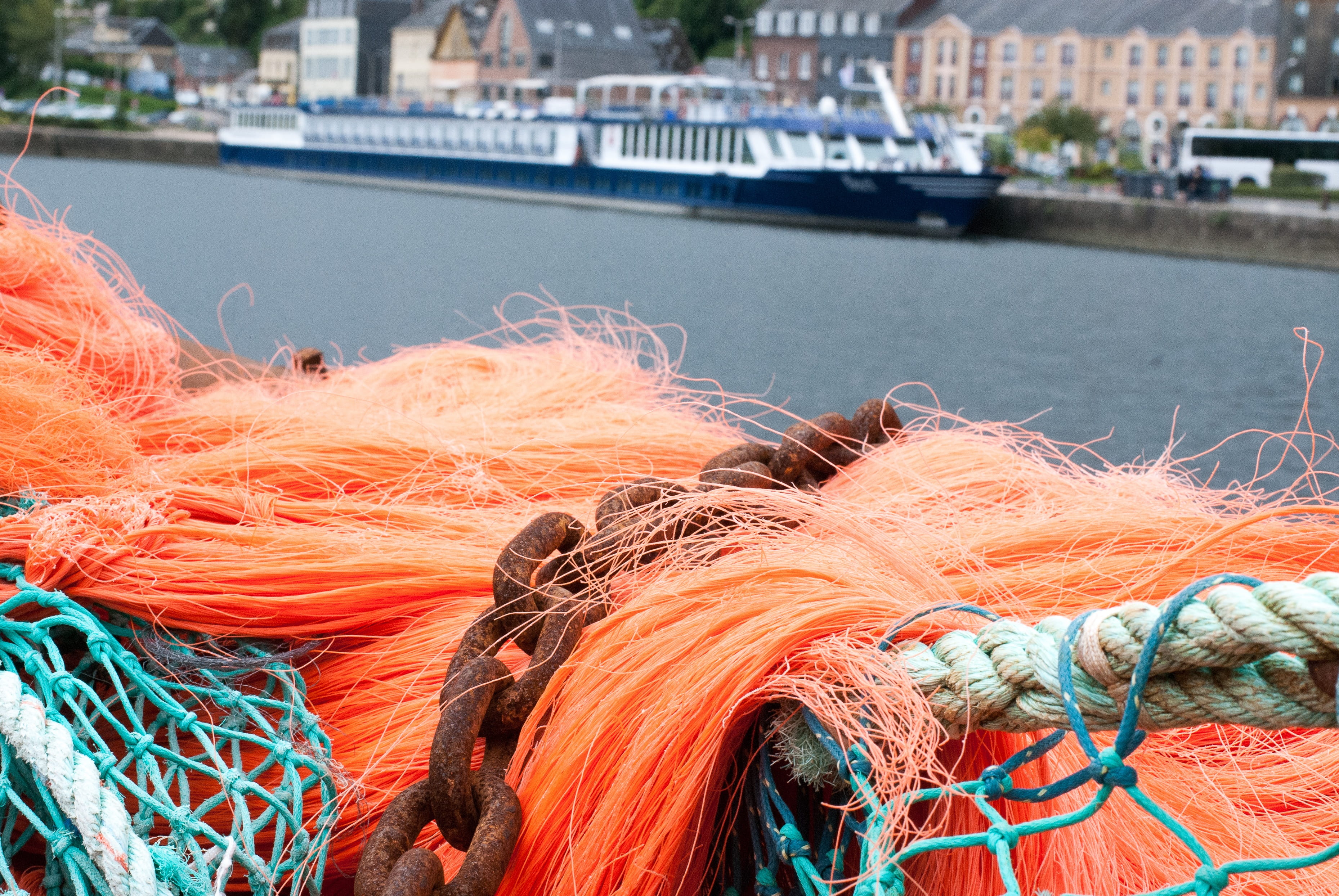 day, close-up, tangled, harbor, sea, focus on foreground, nature, architecture, connection, boat, color, net, fishing net, water, 2K, outdoors, fishing industry, HD Wallpaper