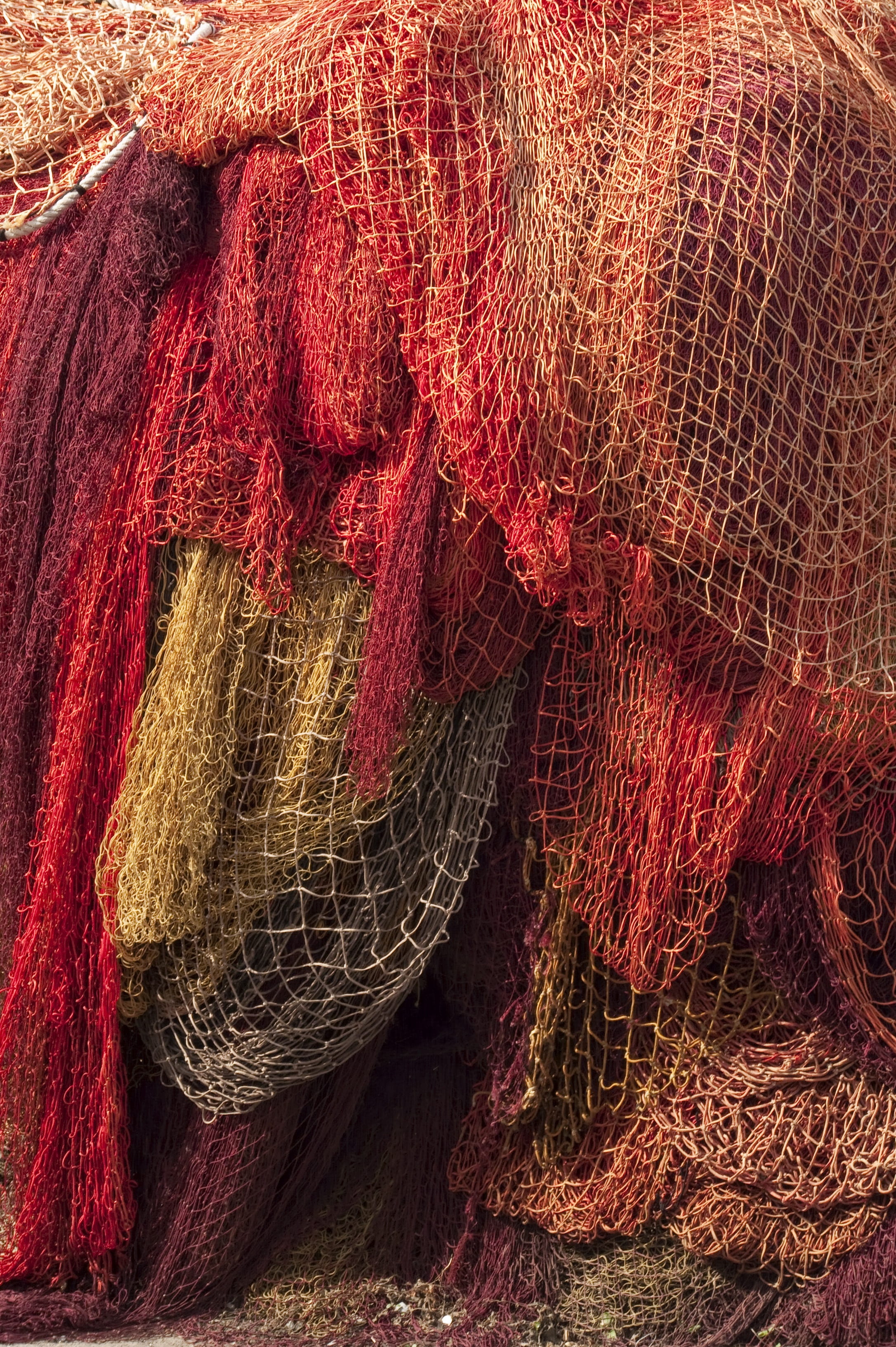 complexity, red, backgrounds, day, still life, no people, rope, pattern, textile, fishing, textured, fishing net, rod, tangled, 2K, full frame, commercial fishing net, Phone HD Wallpaper