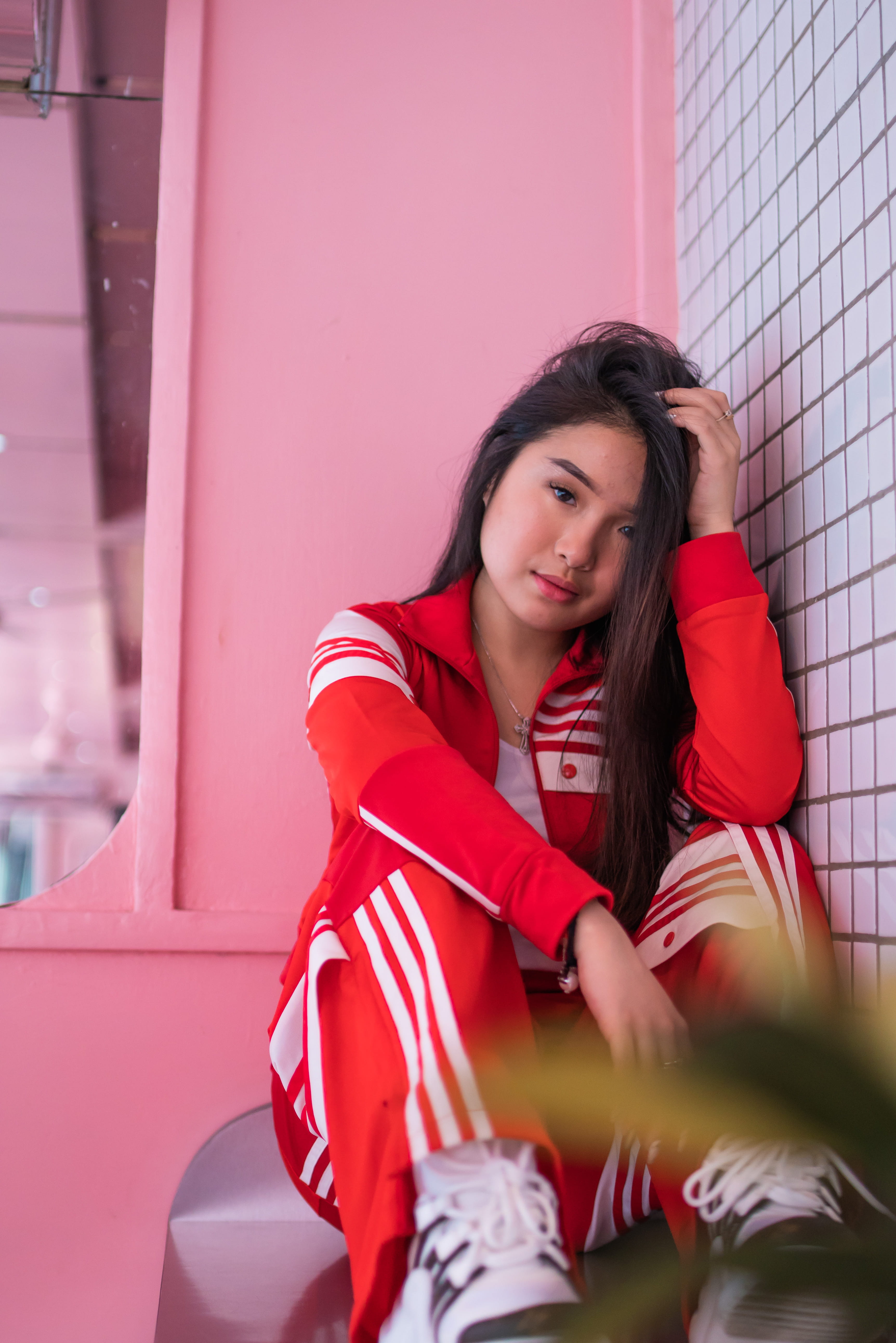 three quarter length, leisure activity, woman, casual clothing, red, young women, day, architecture, one person, portrait, tracksuit, hairstyle, 5K, long hair, Phone HD Wallpaper