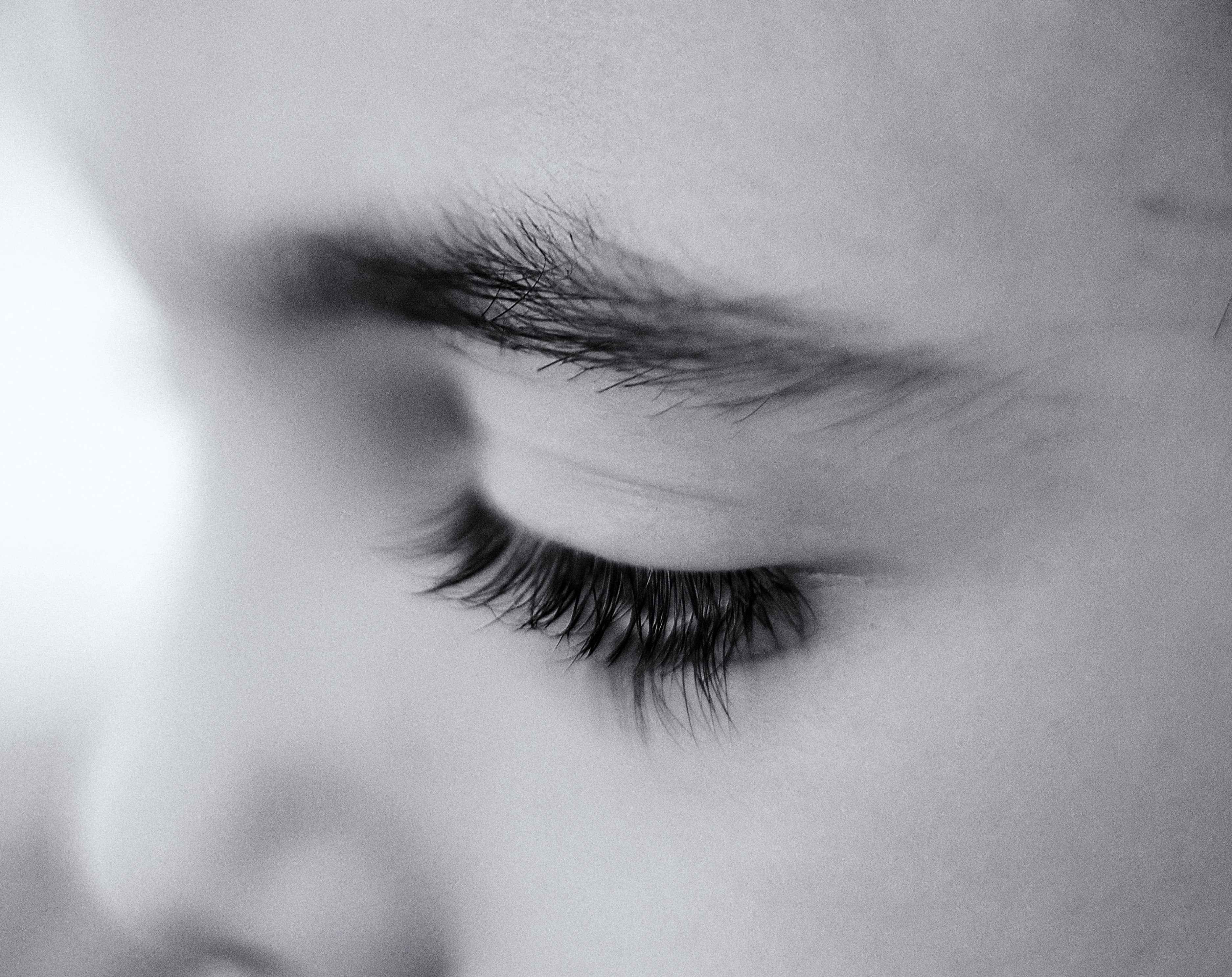 Macro, adult, body part, Black and White, eyes closed, extreme close-up, Portrait, lens, women, eye, eyebrow, human eye, innocence, indoors, lensing, human face, HD Wallpaper
