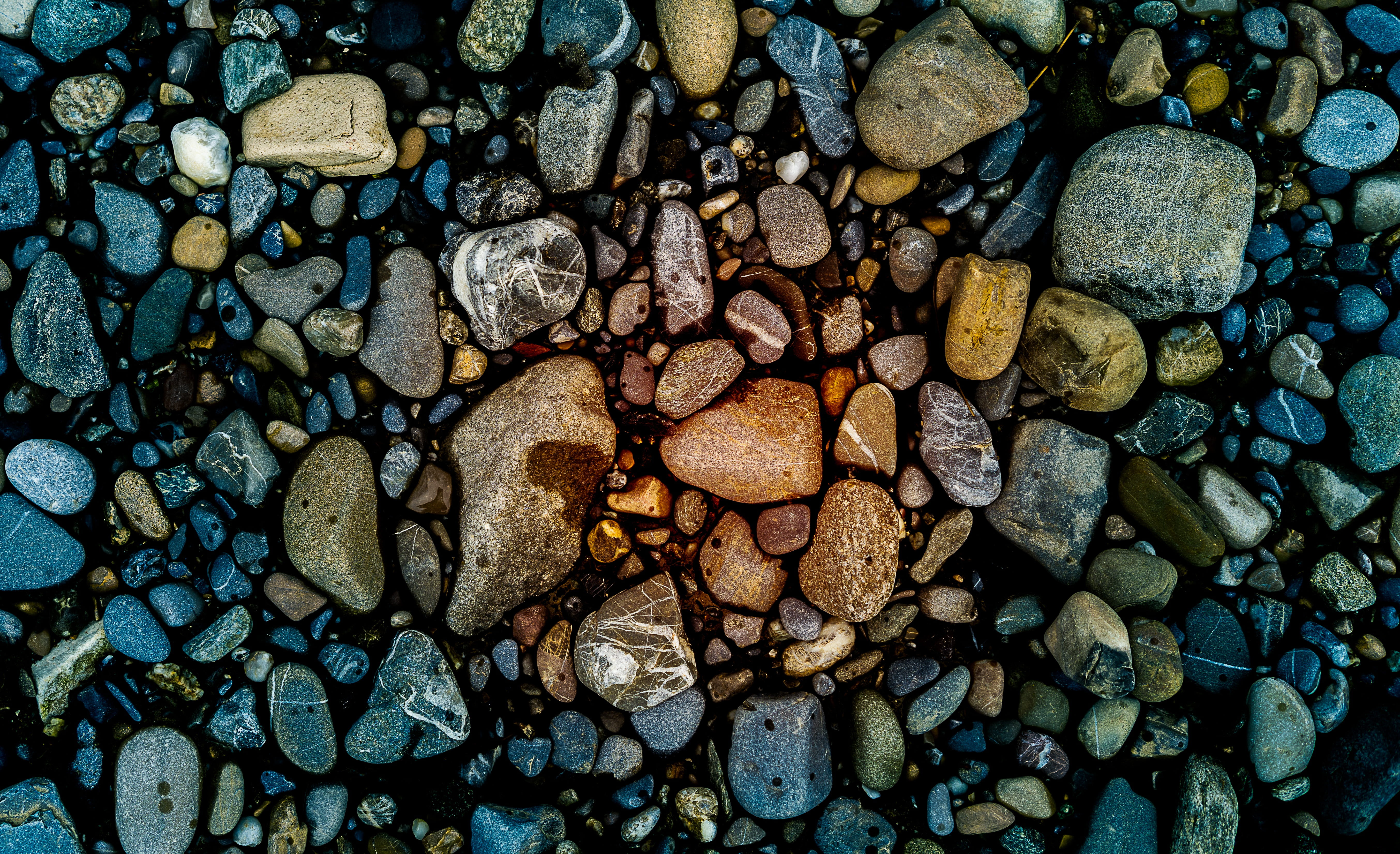 stone - object, high angle view, river, pattern, pebbles, day, close-up, outdoors, solid, structure, abstract, pebble, stack, textured, landscape format, HD Wallpaper