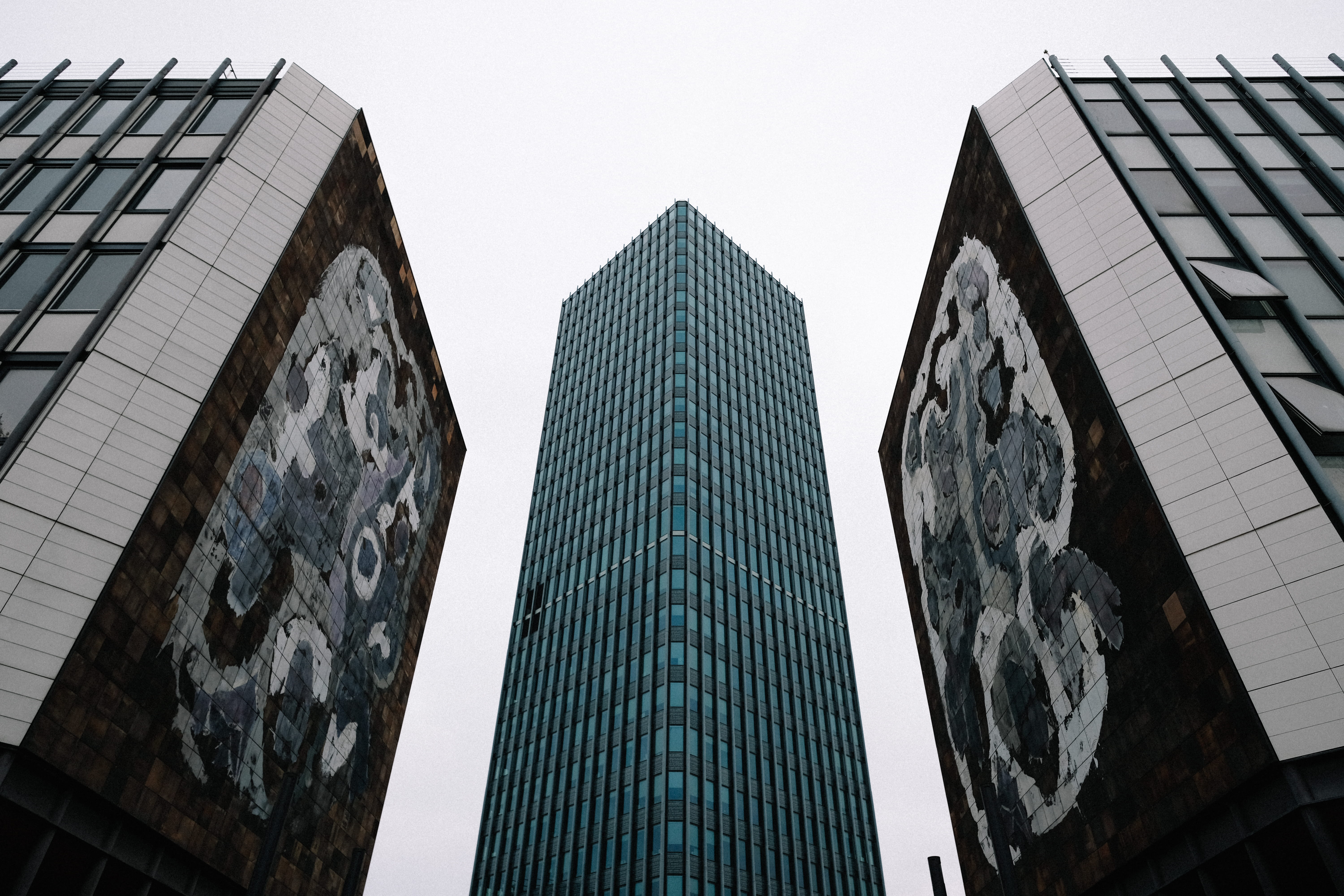 campus pierre and marie curie, travel destinations, tower, nature, financial district, urban, tall - high, built structure, black, design, office building, HD Wallpaper