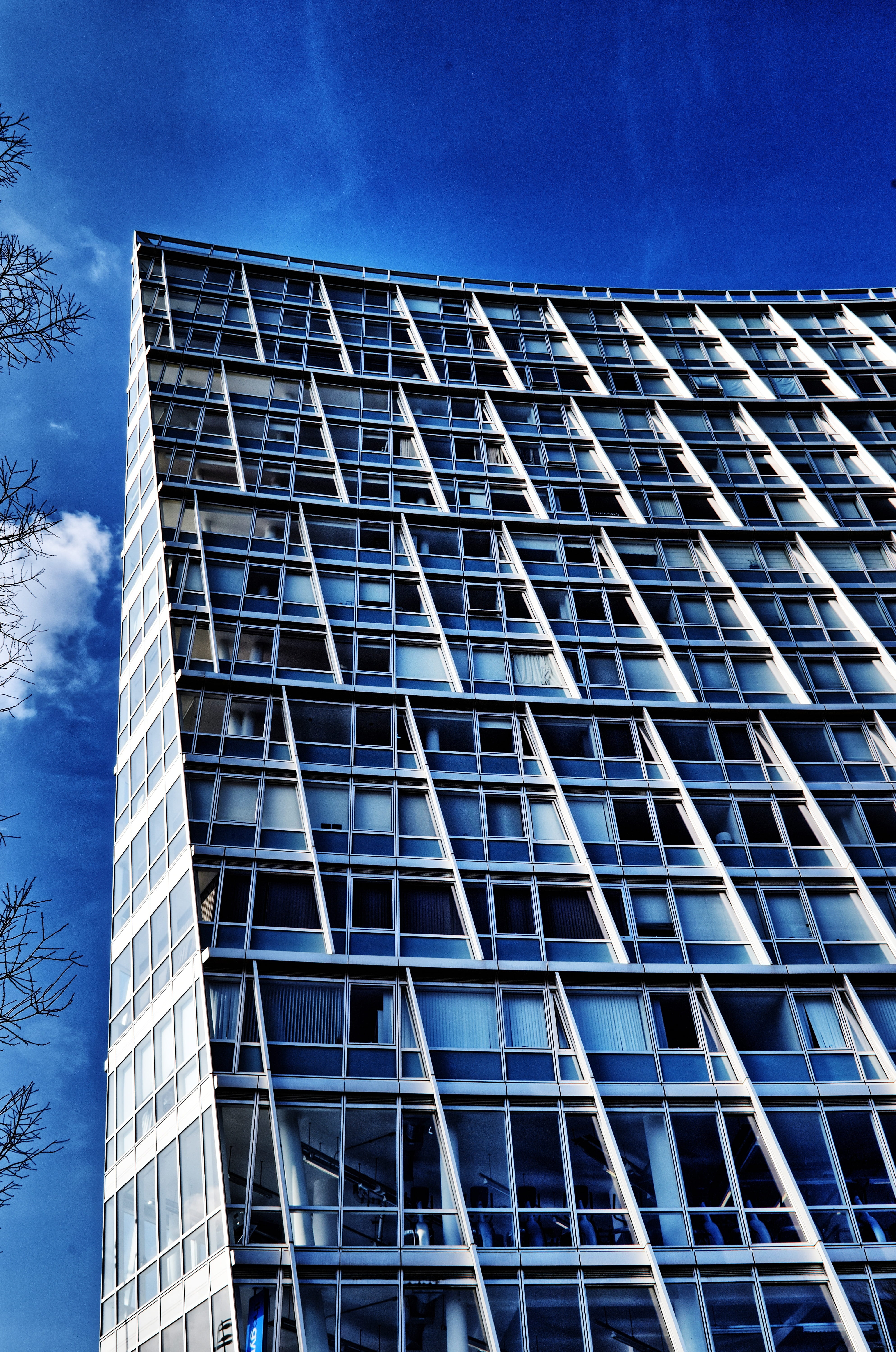 pattern, skyscraper, glass - material, office building exterior, 5K, no people, built structure, low angle view, glass, sky, outdoors, nature, merseyside, Phone HD Wallpaper