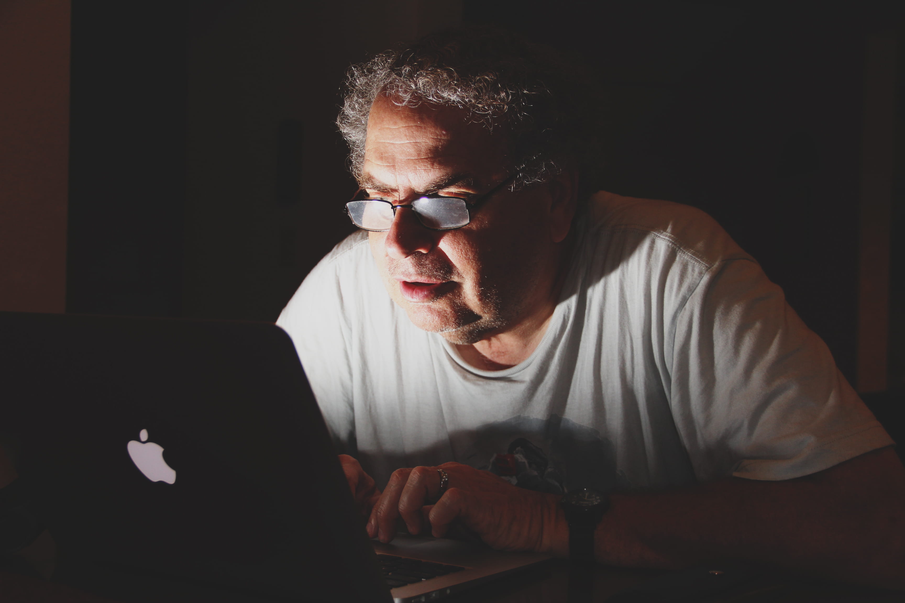 dark, mature men, surfing the net, males, reading news, grand dad, typing, lifestyles, indoors, creepster, real people, macbook, laptop, computer, casual clothing, HD Wallpaper