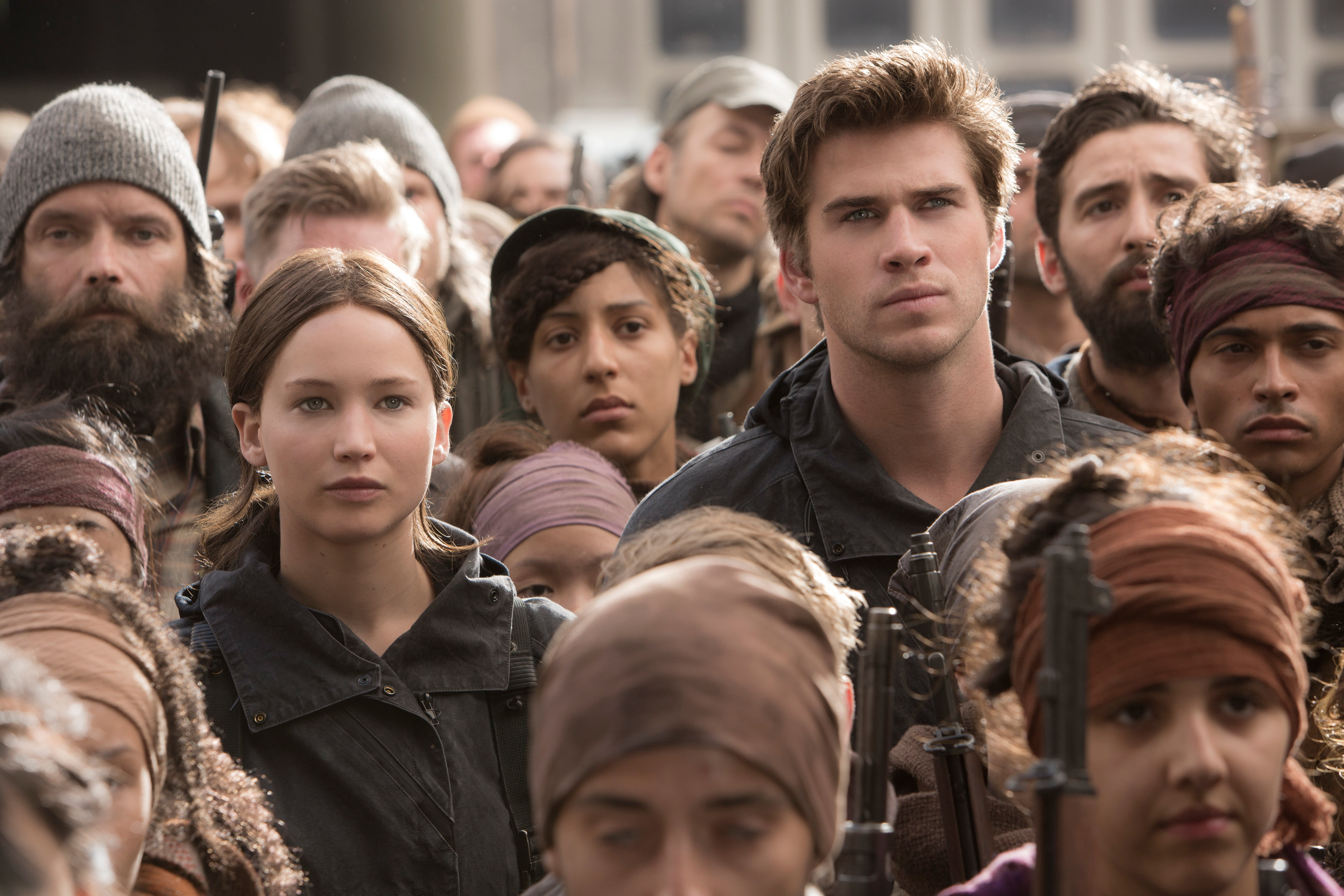 Katniss Everdeen, adult, headshot, games, The Hunger Games:Mockingjay - Part-2, clothing, sitting, men, people, young adult, katniss, young men, selective focus, HD Wallpaper