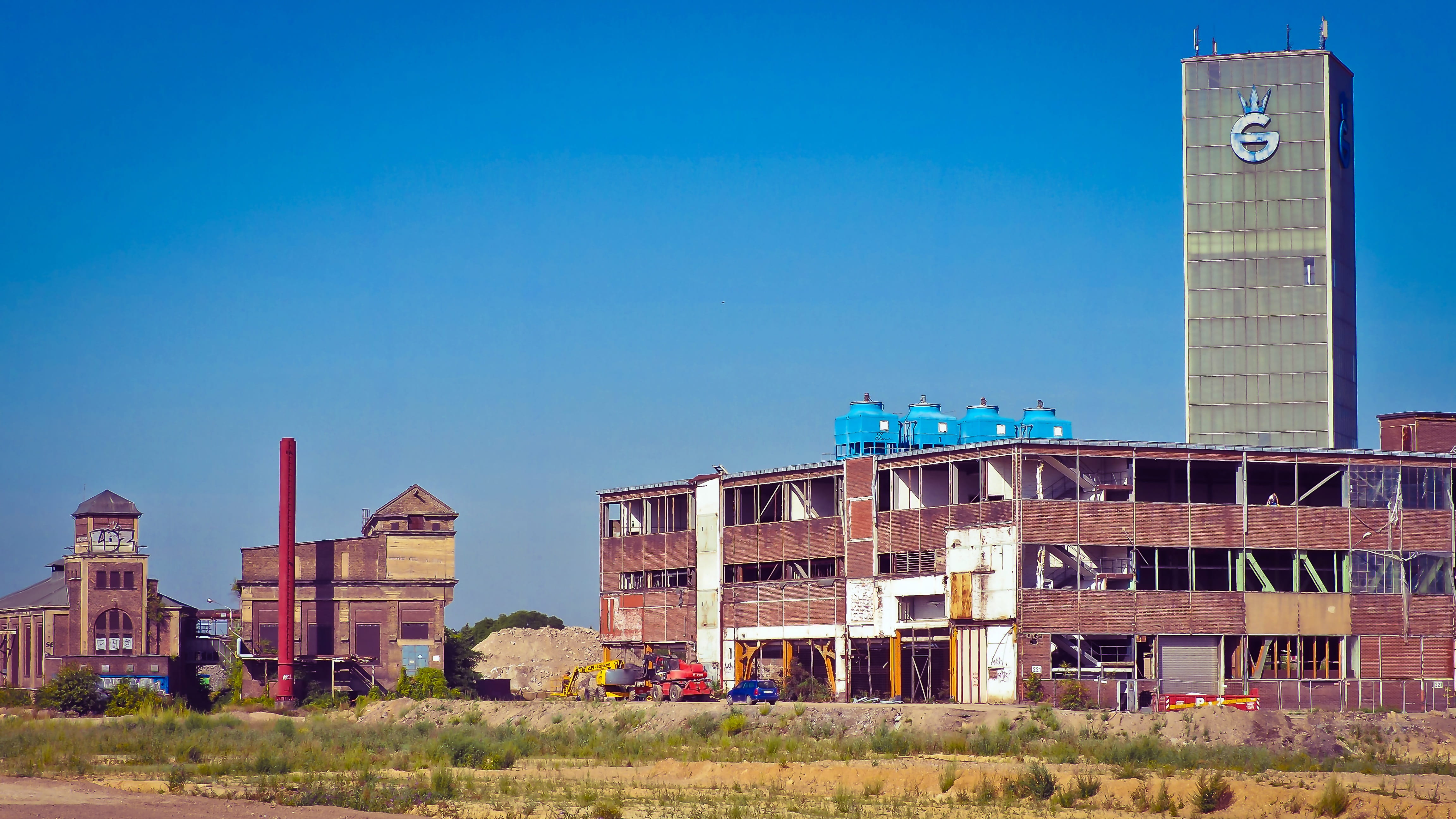 facade, old factory, no people, grass, industrial building, tower, site, industrial plant, nature, abandoned, copy space, plant, clear sky, industry, modern, HD Wallpaper