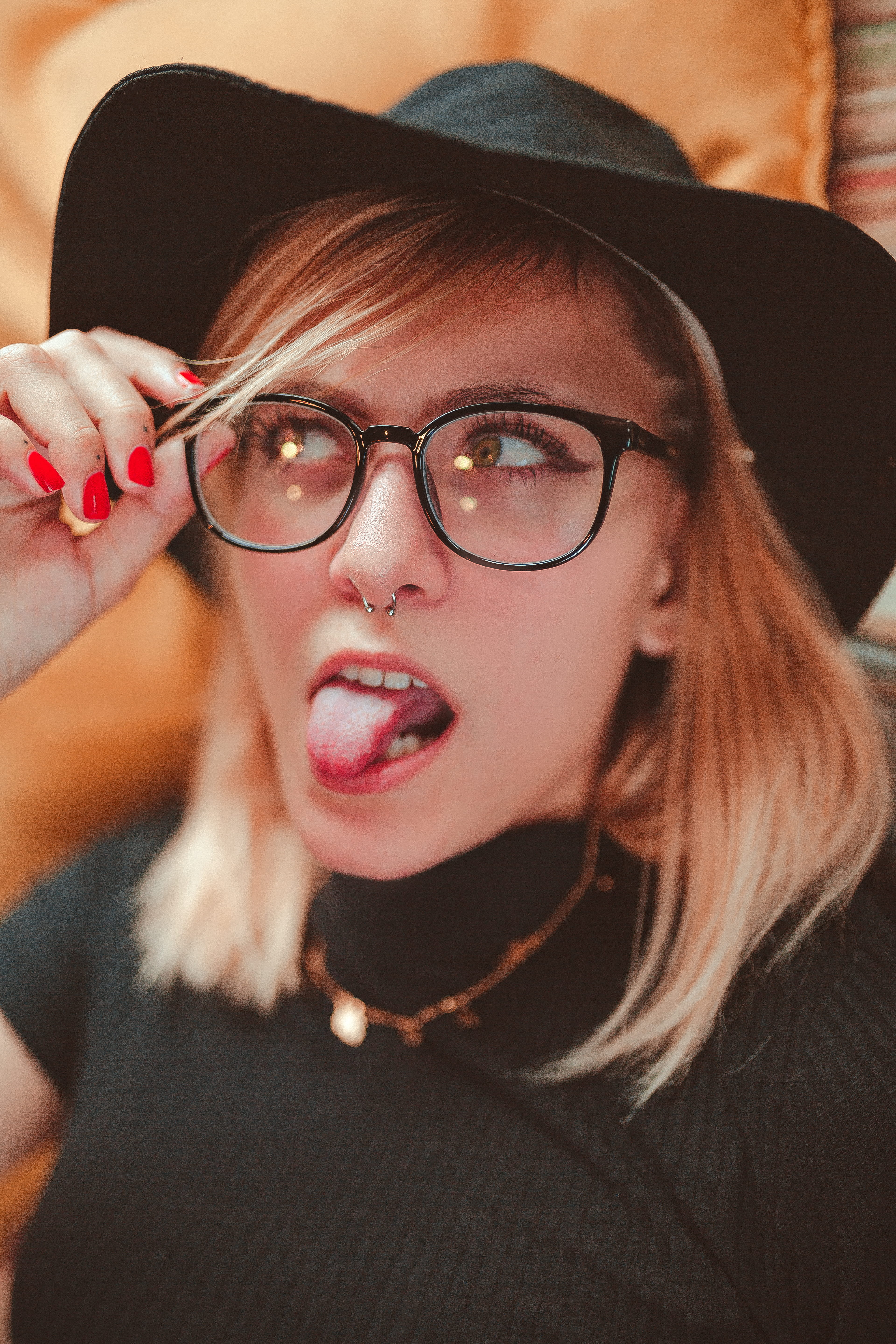 leisure activity, photo, headshot, top, eyeglasses, photoshoot, clothing, fashion, focus on foreground, looking at camera, beautiful woman, hat, hairstyle, Phone HD Wallpaper