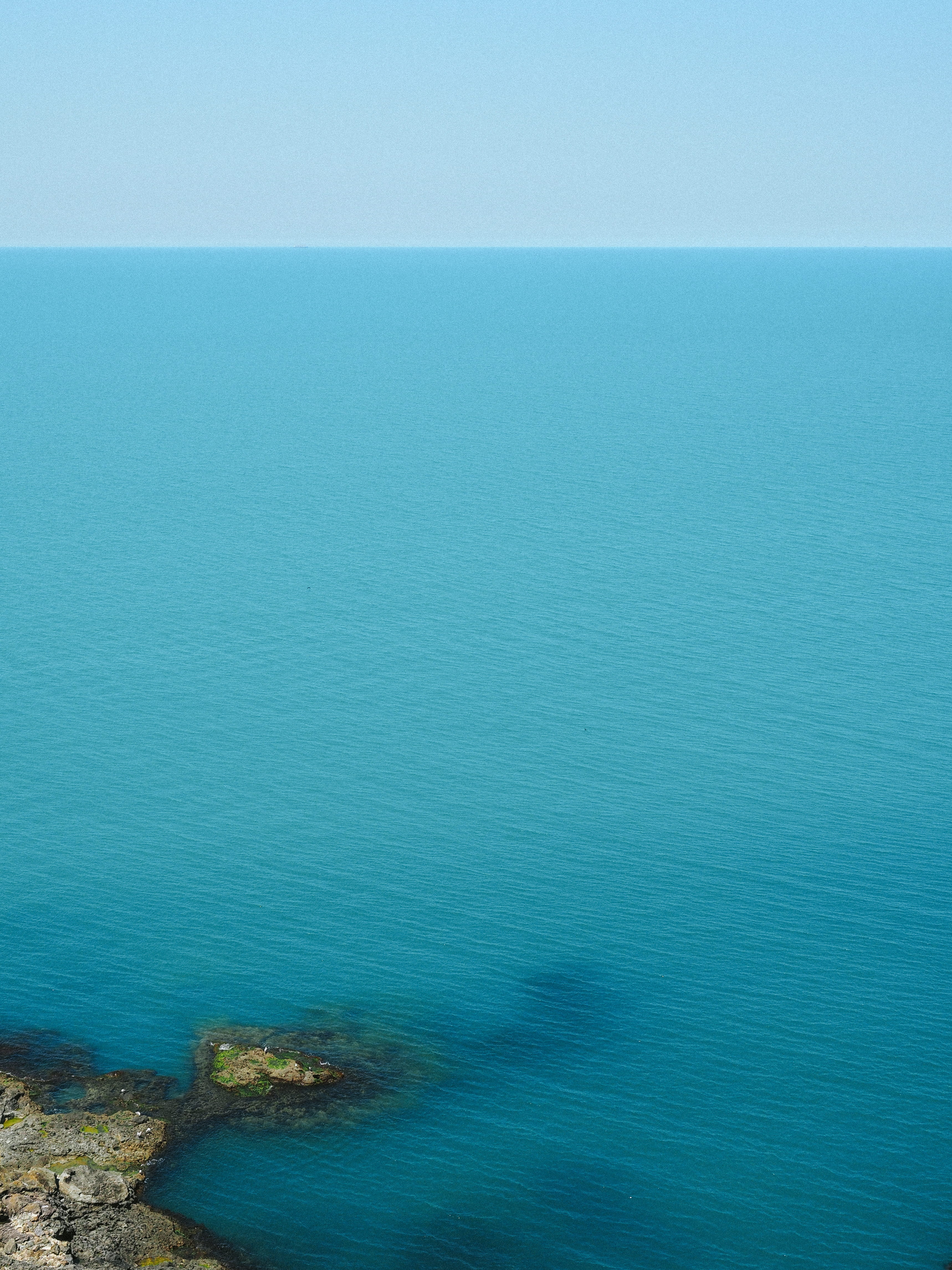 horizon over water, turkey, high angle view, no people, water, sea, beauty in nature, idyllic, waterfront, beach, anadolu feneri, blue, tranquility, 4K, Phone HD Wallpaper