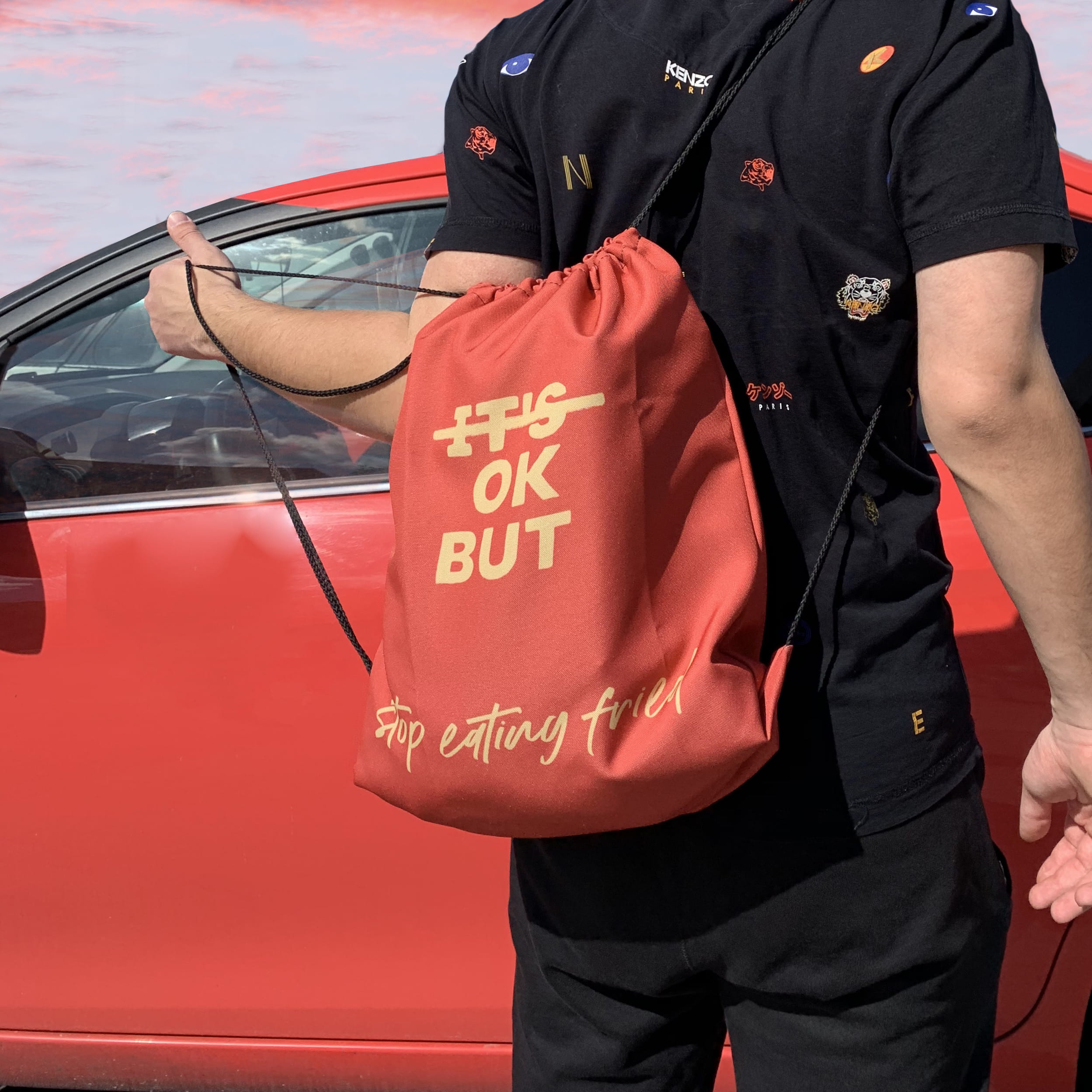 human, real people, tire, text, standing, bag, fashion, midsection, vehicle, transportation, safety, apparel, kenzo, clothing, mode of transportation, red, Phone HD Wallpaper