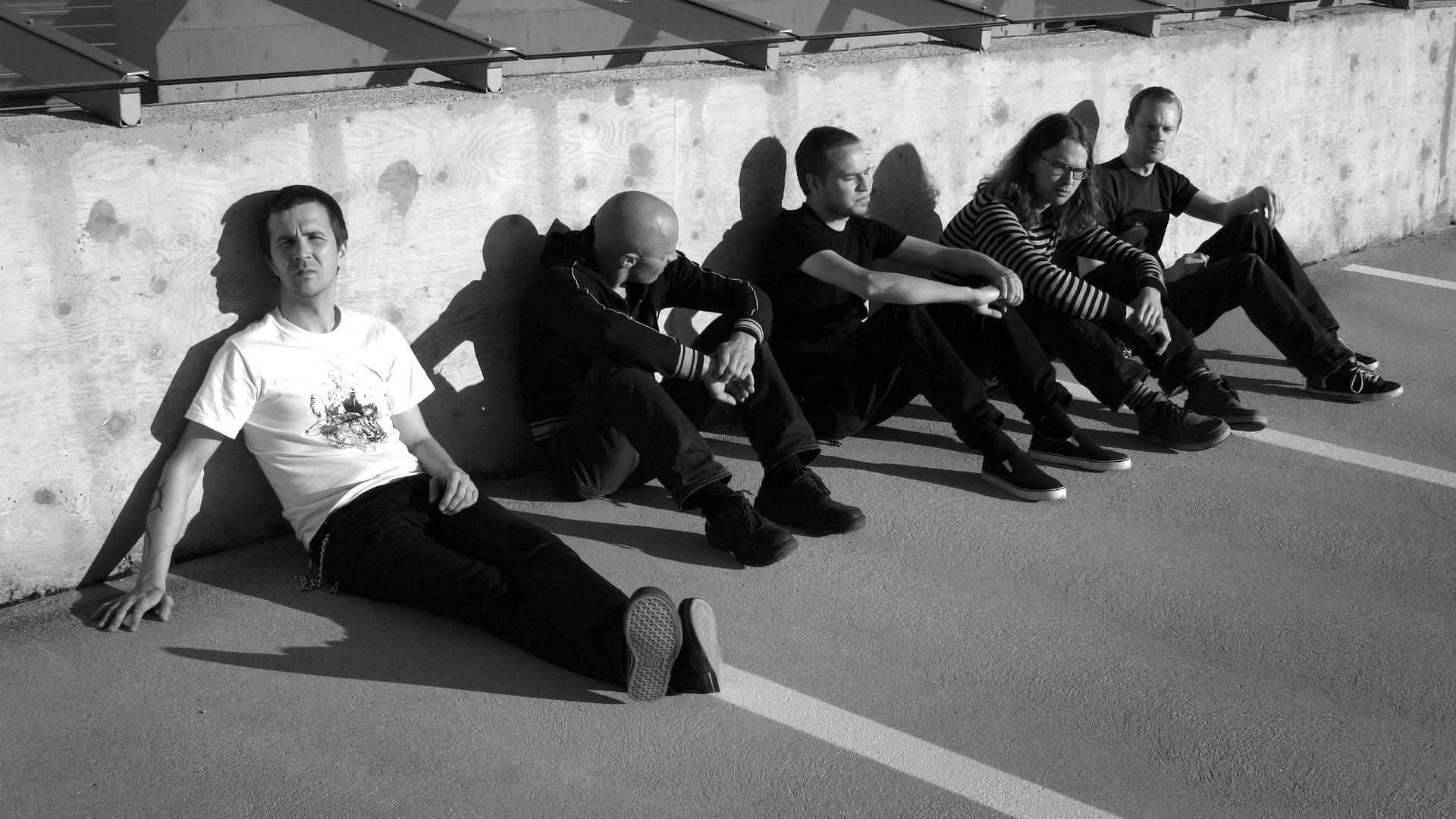 full length, sports Training, females, lifestyles, gym, people, men, transportation, athlete, uniform, street, black And White, medium group of people, HD Wallpaper