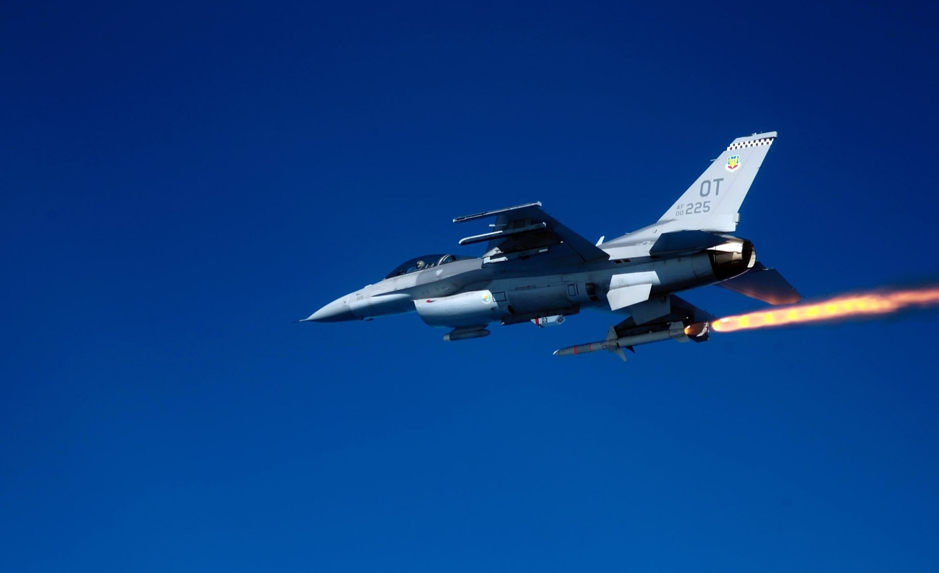 blue, mode of transportation, no people, transportation, motion, sky, air vehicle, Army, fighter plane, Airplane, clear sky, aerospace industry, military, HD Wallpaper