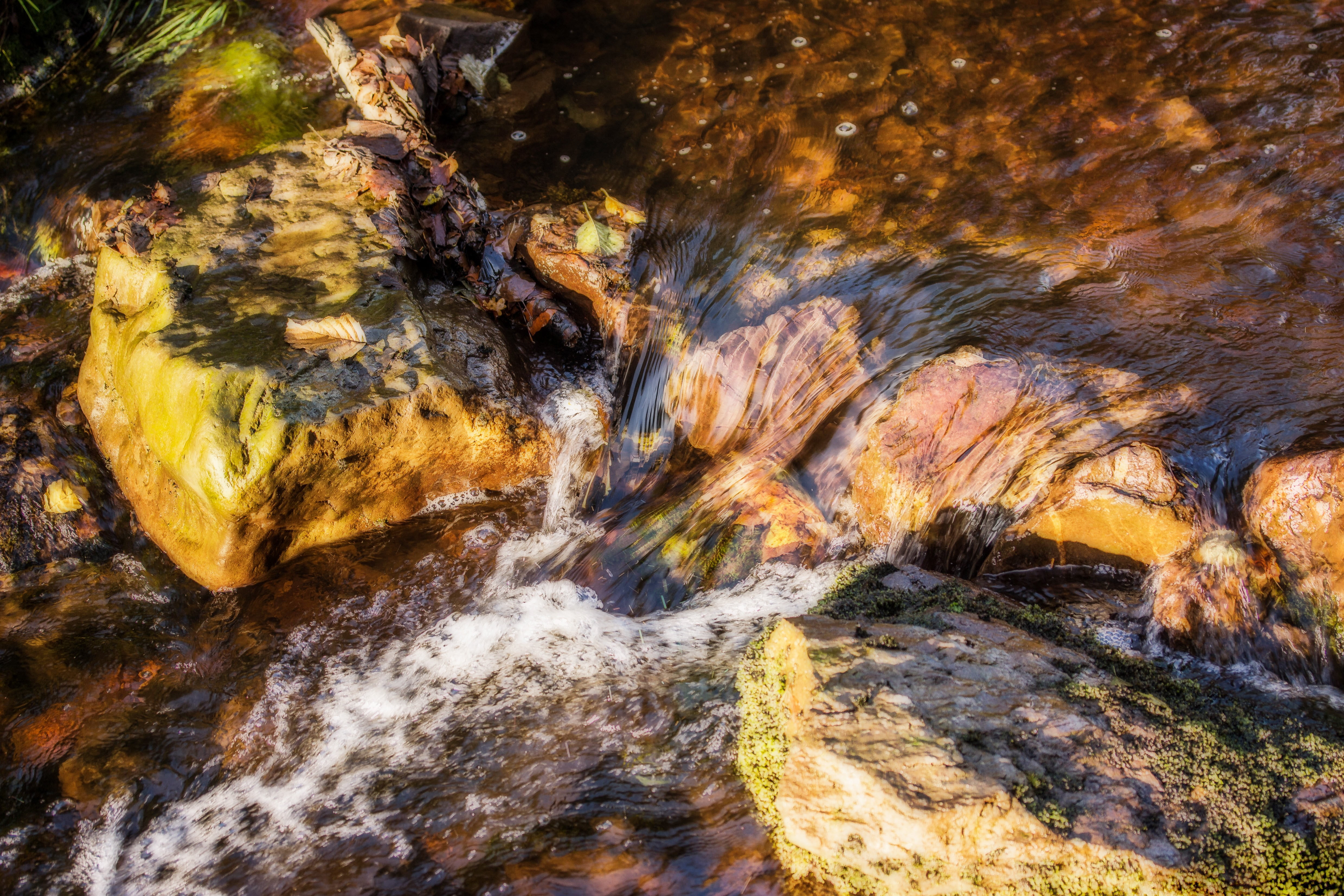 bubble, no people, motion, flowing water, beauty in nature, frisch, creek, scenics - nature, flowing, non-urban scene, rock, long exposure, 4K, water running, HD Wallpaper