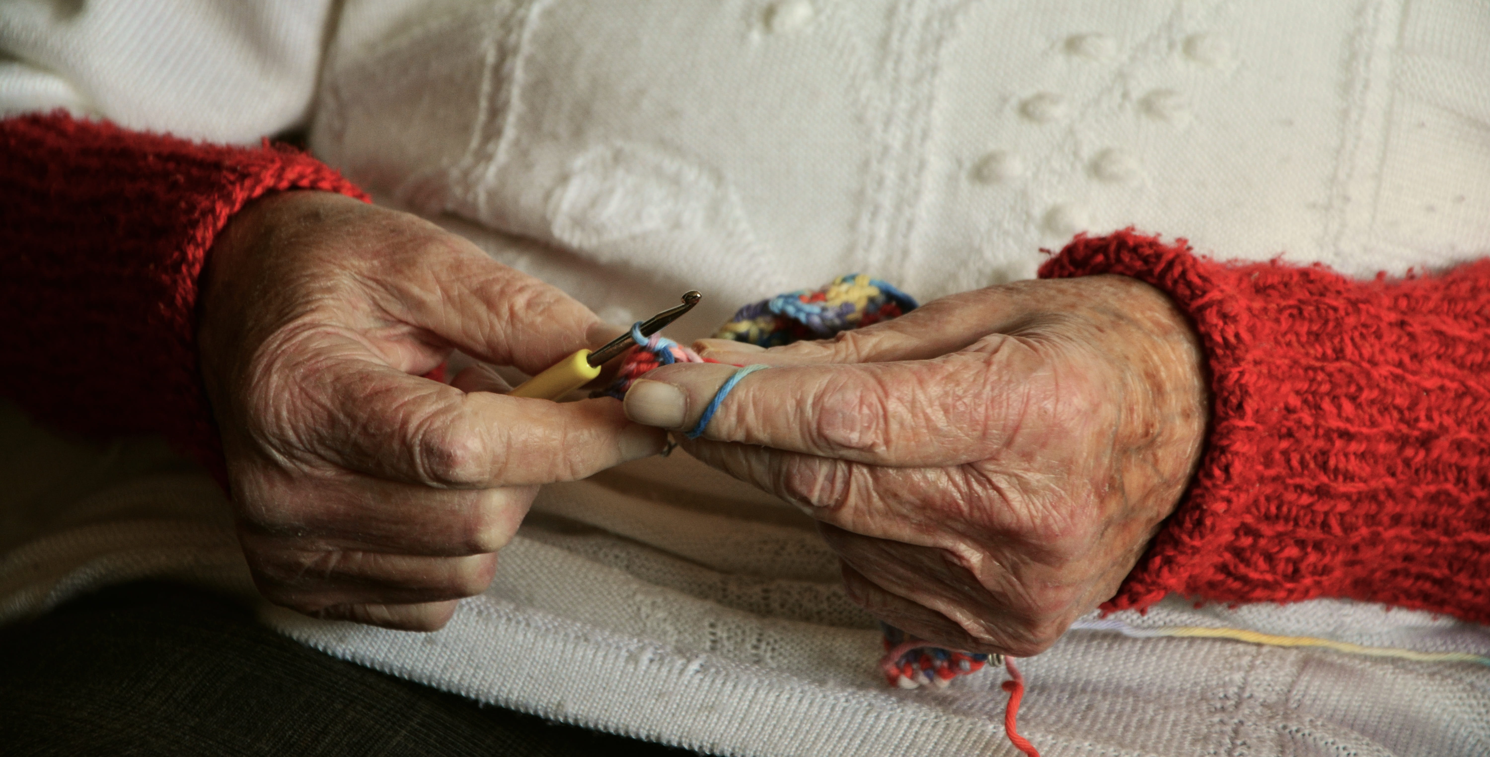craft, old hands, old age, white, handarbeiten, one person, seniorin, retirement home, knitting, hands, fold, wool, seniors, grandma, finger, art and craft, HD Wallpaper