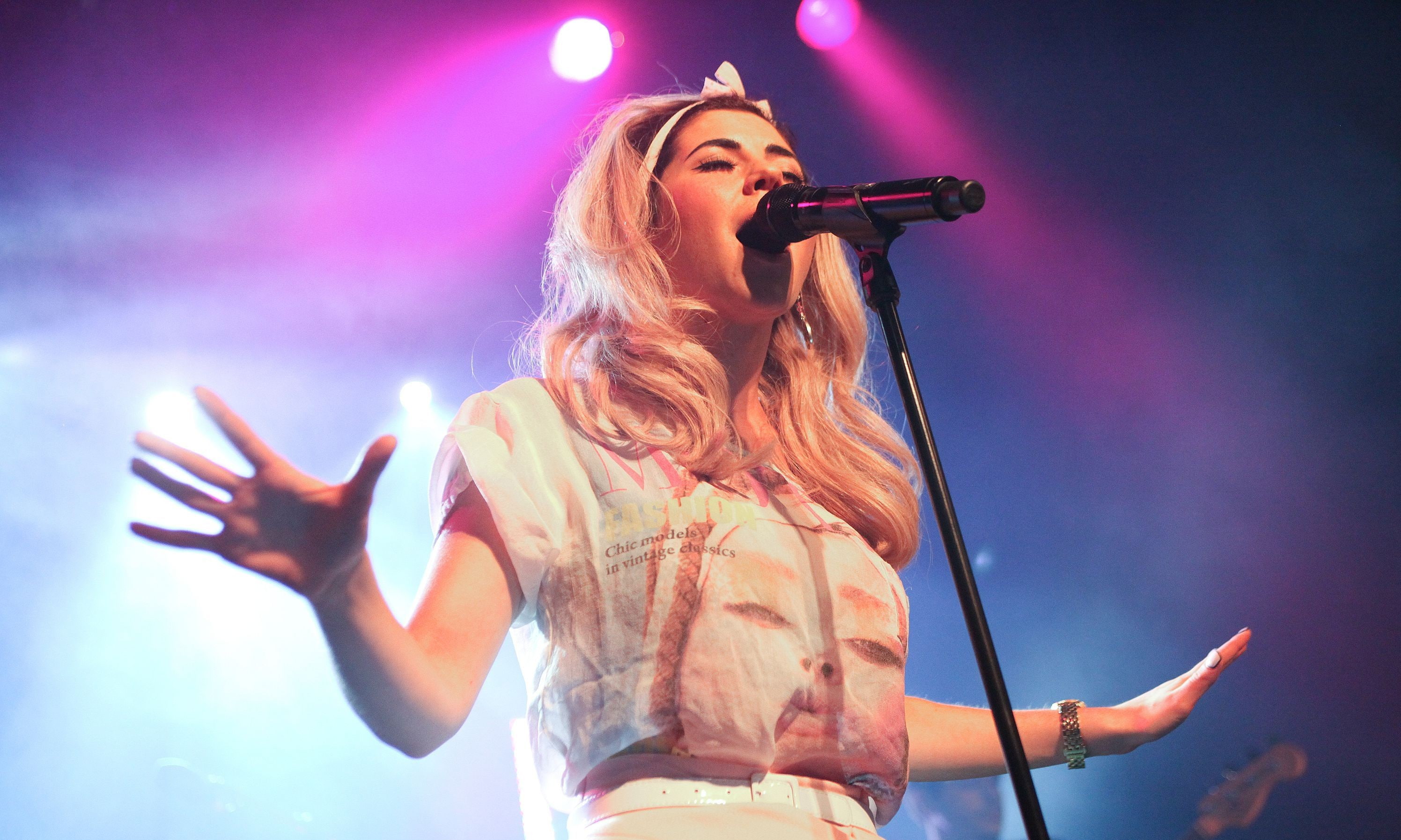 Marina and the Diamonds, 2K, women, hair bows, singing, blond hair, HD Wallpaper