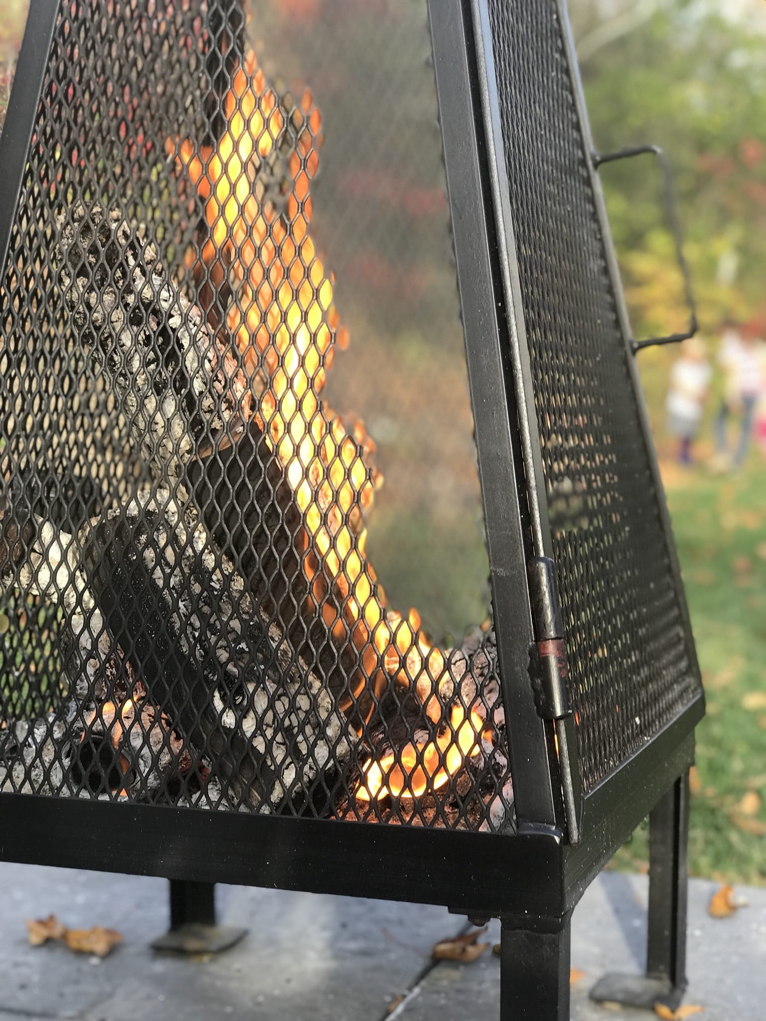 burning, freshness, campfire, comforting, nature, bonfire, fire - natural phenomenon, enter, fire, orange, hot, food, home, grilled, 1080P, chocolate yule log, Phone HD Wallpaper
