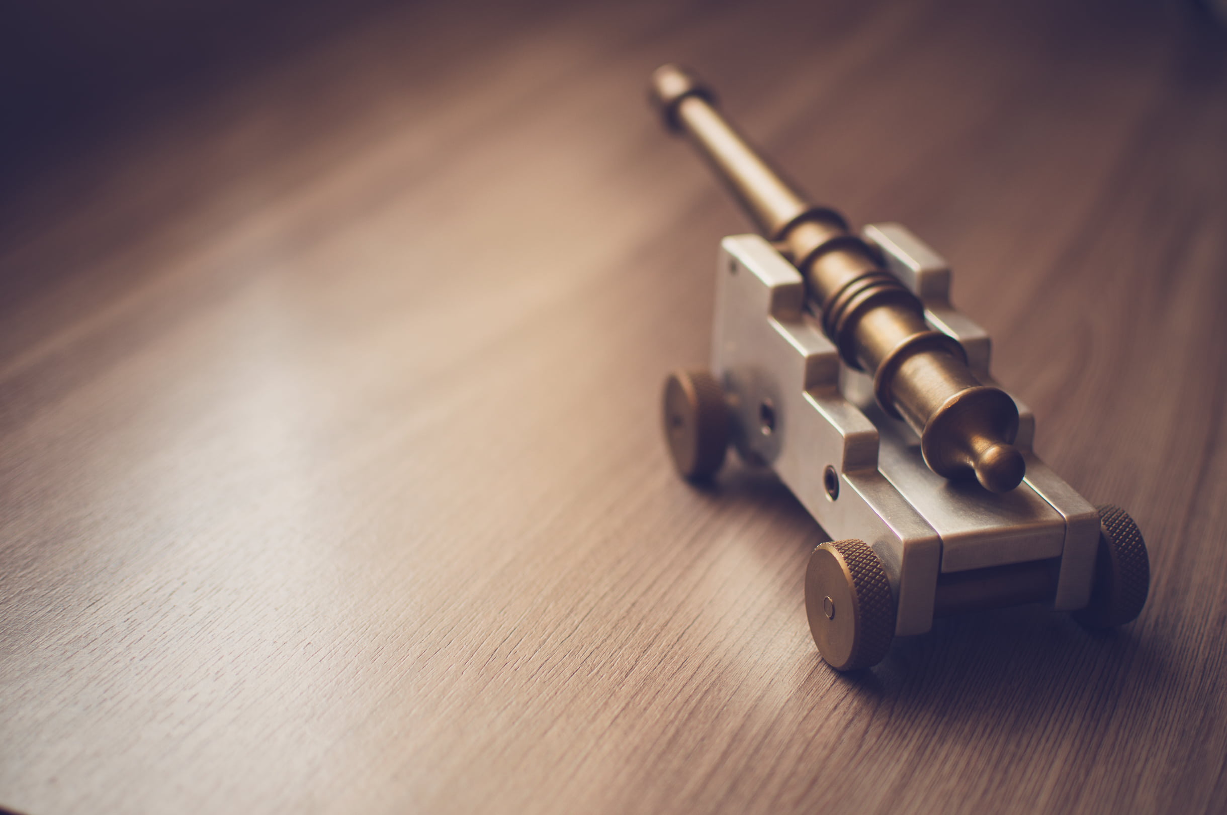 cannon, surface, weapon, wood, metal, writing instrument, high angle view, day, no people, security, 1080P, aggression, copy space, focus on foreground, HD Wallpaper