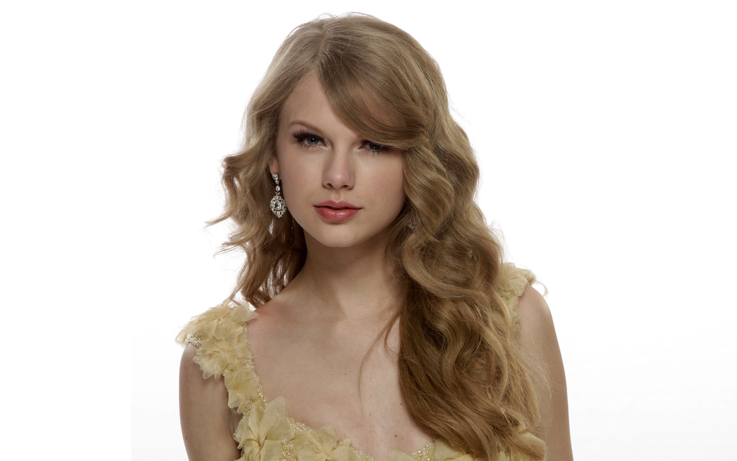 celebrity, singer, simple background, Taylor Swift, women, 2K, HD Wallpaper