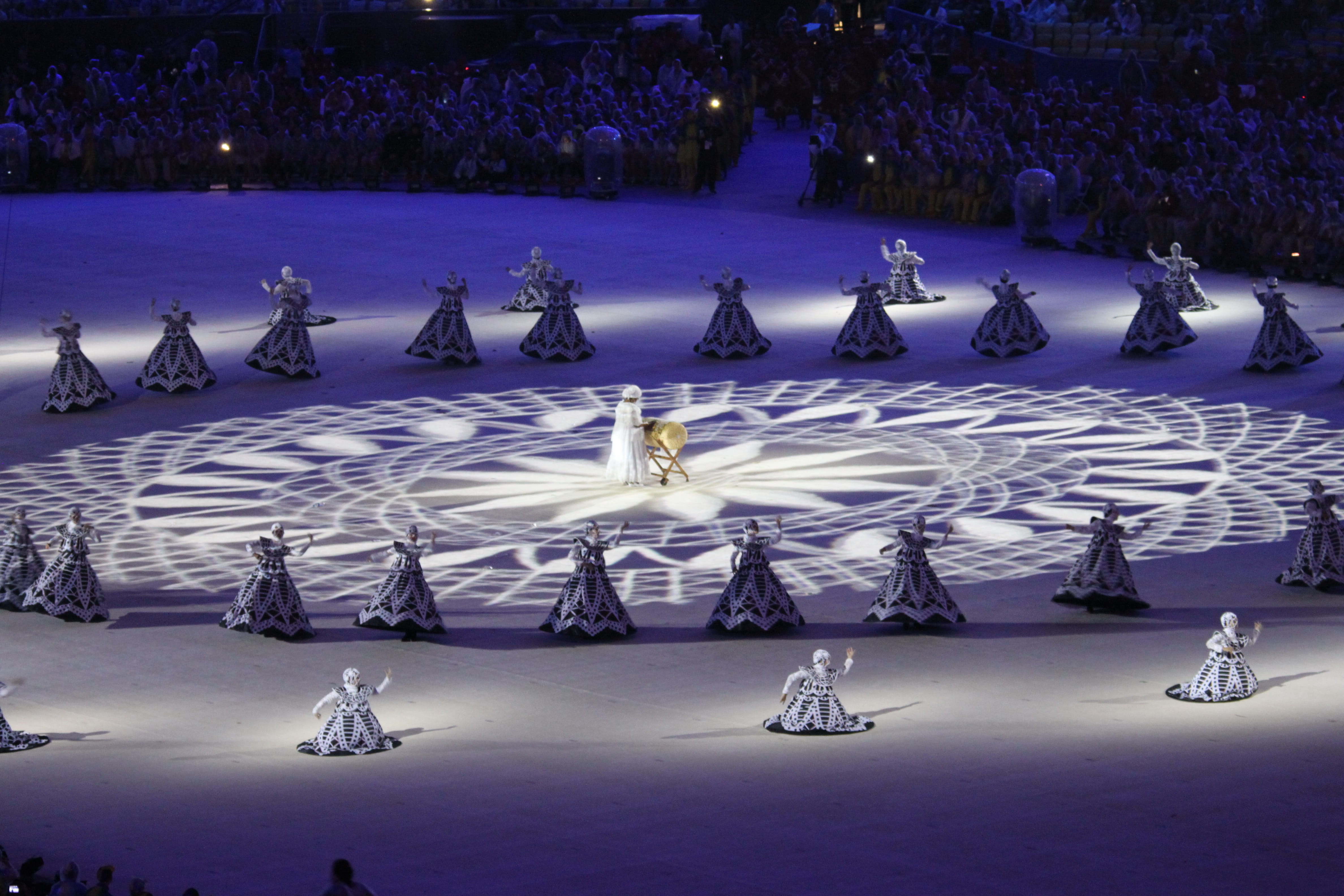 color, ice-skating, sport, beauty in nature, competition, outdoors, maracana stadium, ice skate, 4K, cold temperature, nature, purple, winter, 2016, ice rink, HD Wallpaper