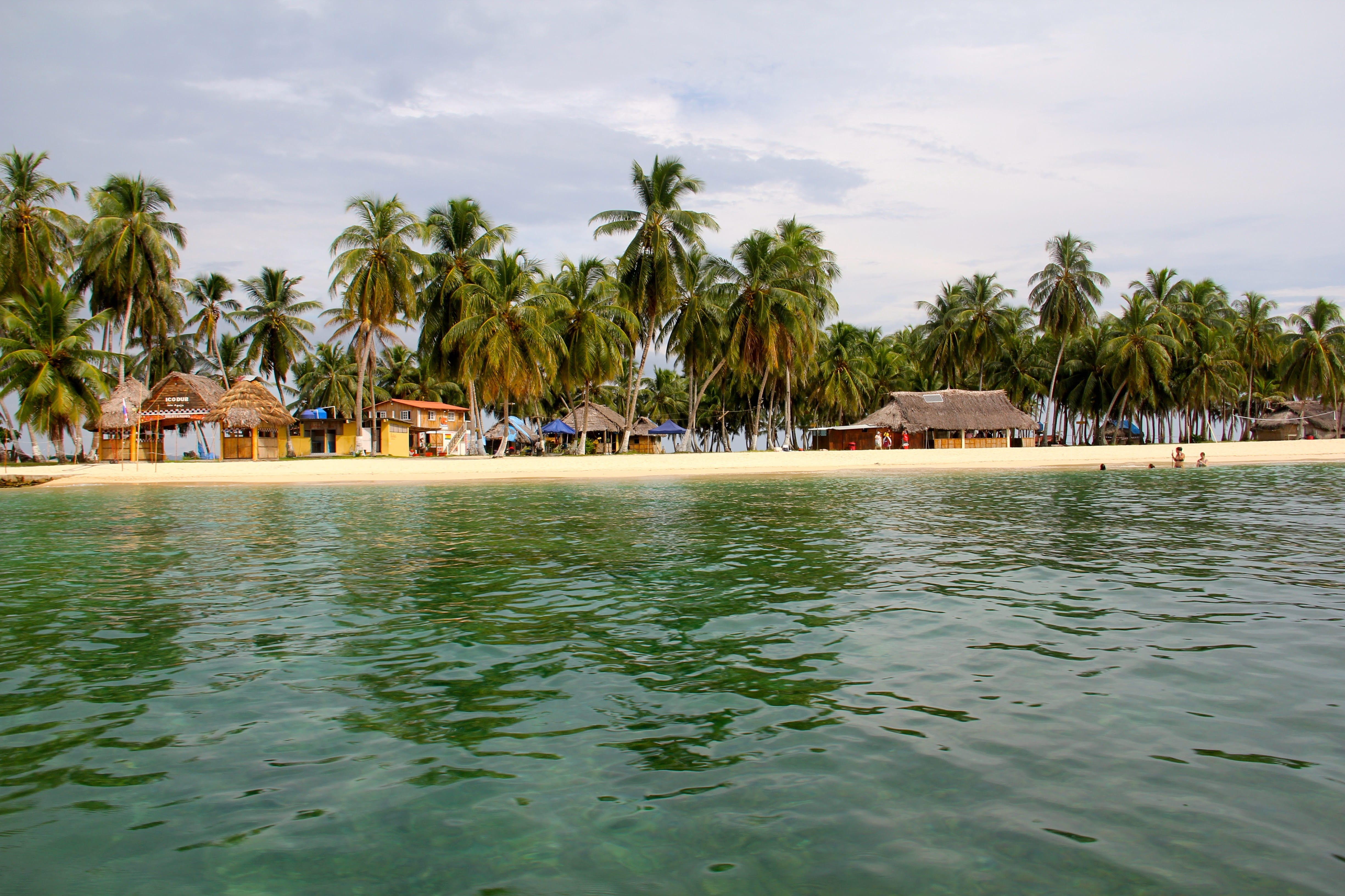 tropical climate, beauty in nature, outdoors, indians, tree, building exterior, sea, built structure, palm tree, residential district, house, nature, water, HD Wallpaper