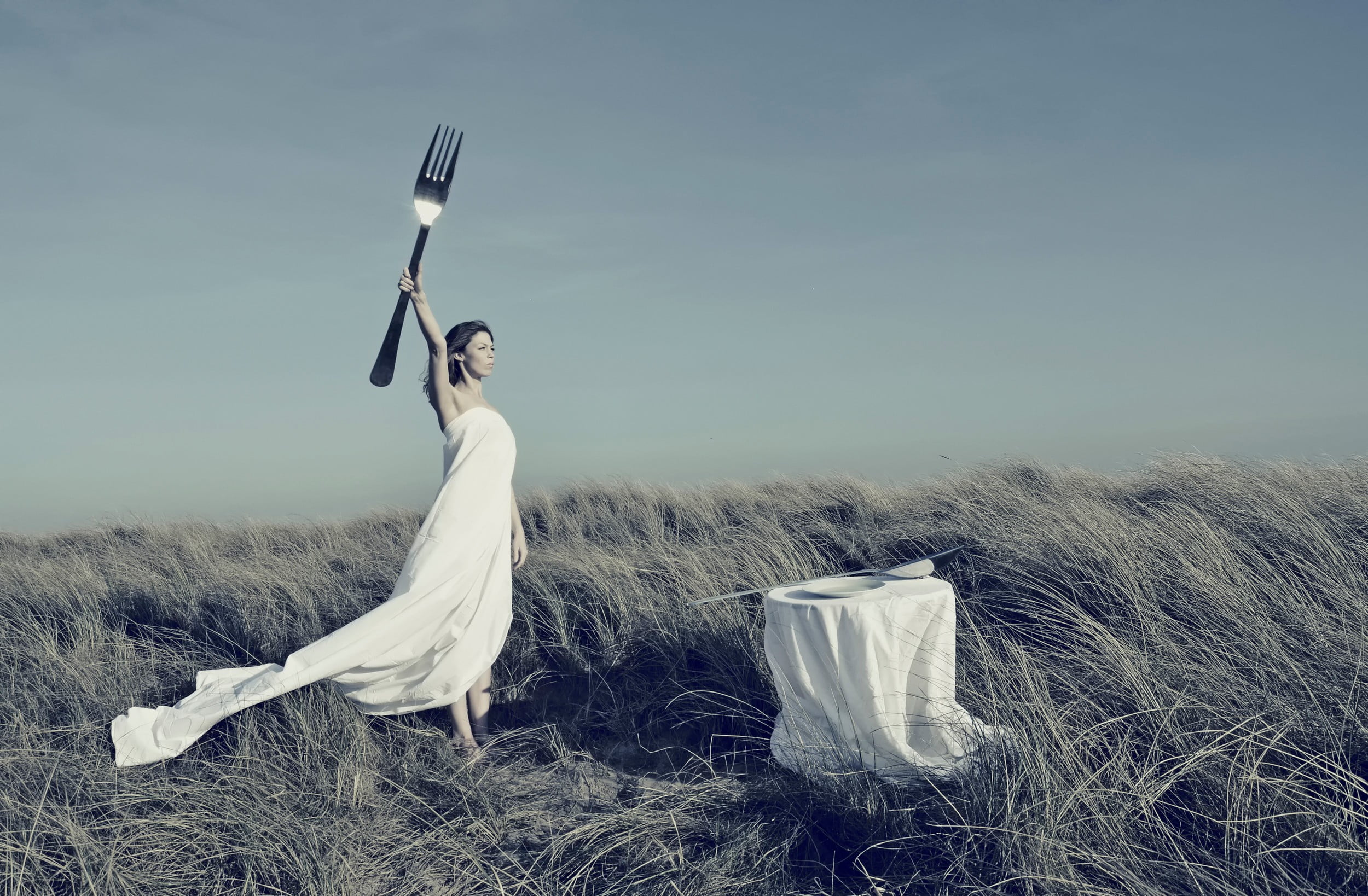 sky, full length, model, fork, real people, plant, young women, young adult, hairstyle, grass, women, one person, nature, beautiful woman, adult, human arm, HD Wallpaper