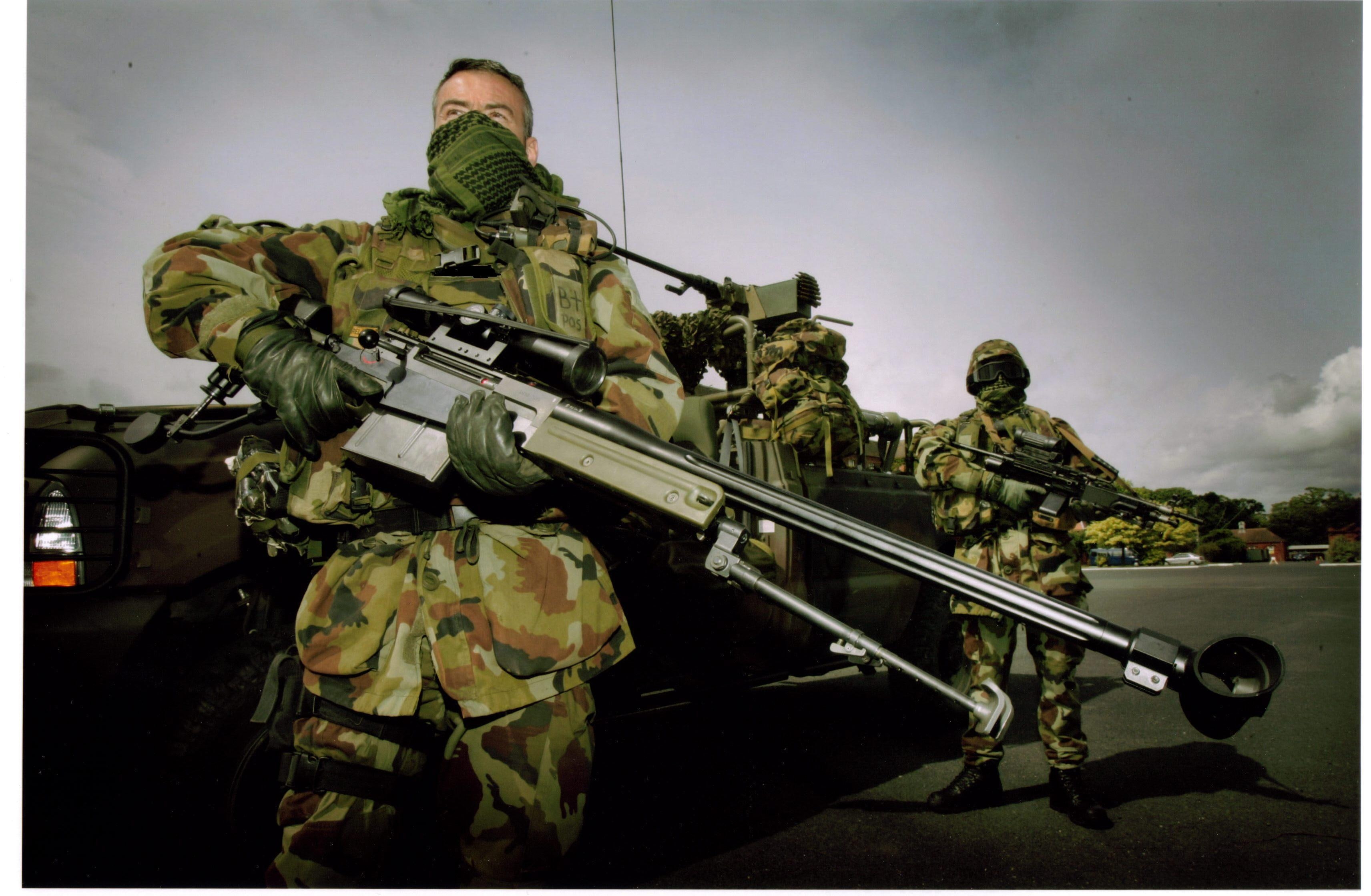 soldiers, hd, rover, defender, international, snipers, Military, ai, browning, land, m, mk, aircraft, art, 2K, accuracy, aw, HD Wallpaper