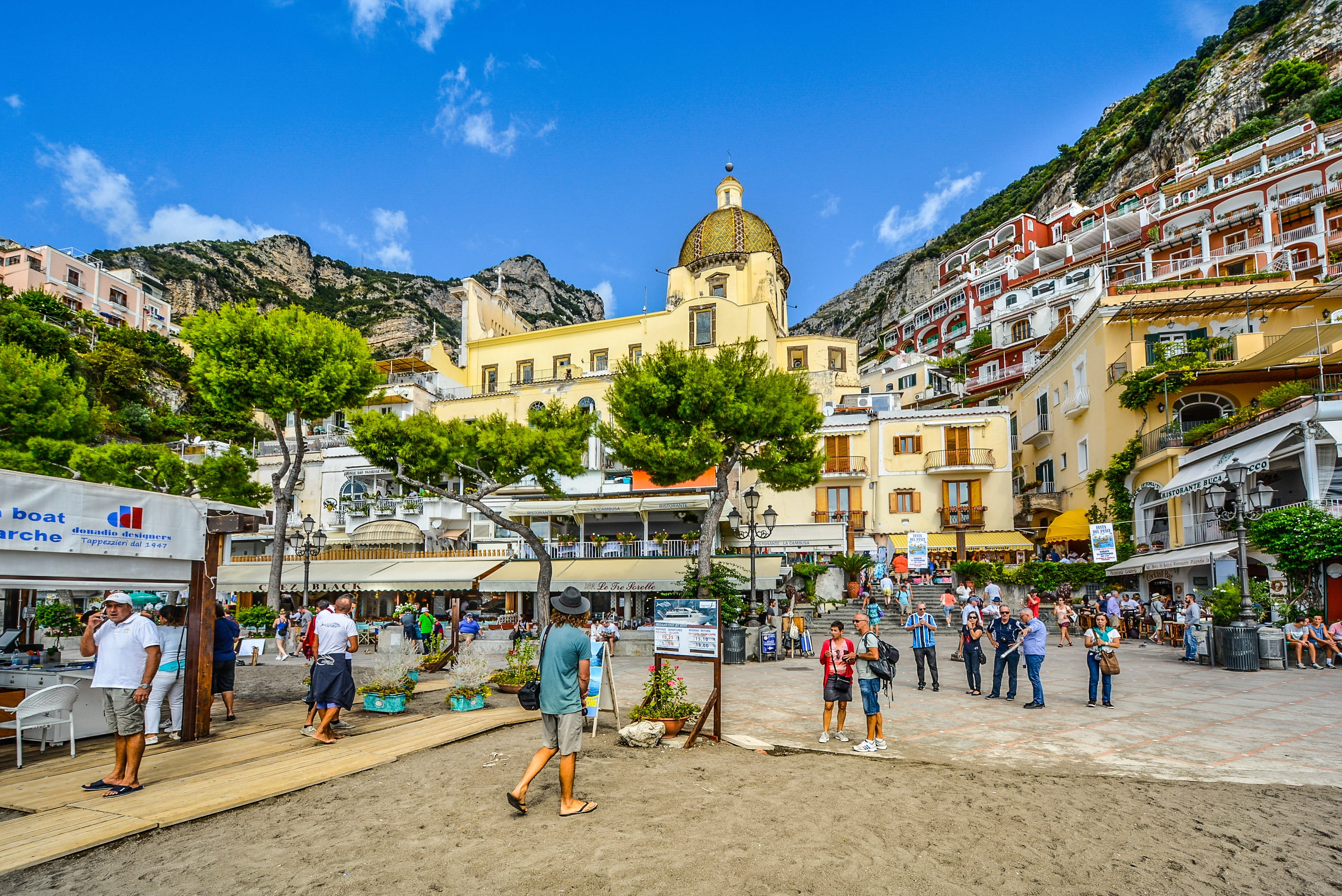 tree, building exterior, Italy, front, town, sky, Church, large group of people, crowd, dome, men, 2K, adult, day, amalfi, landscape, travel, walking, HD Wallpaper