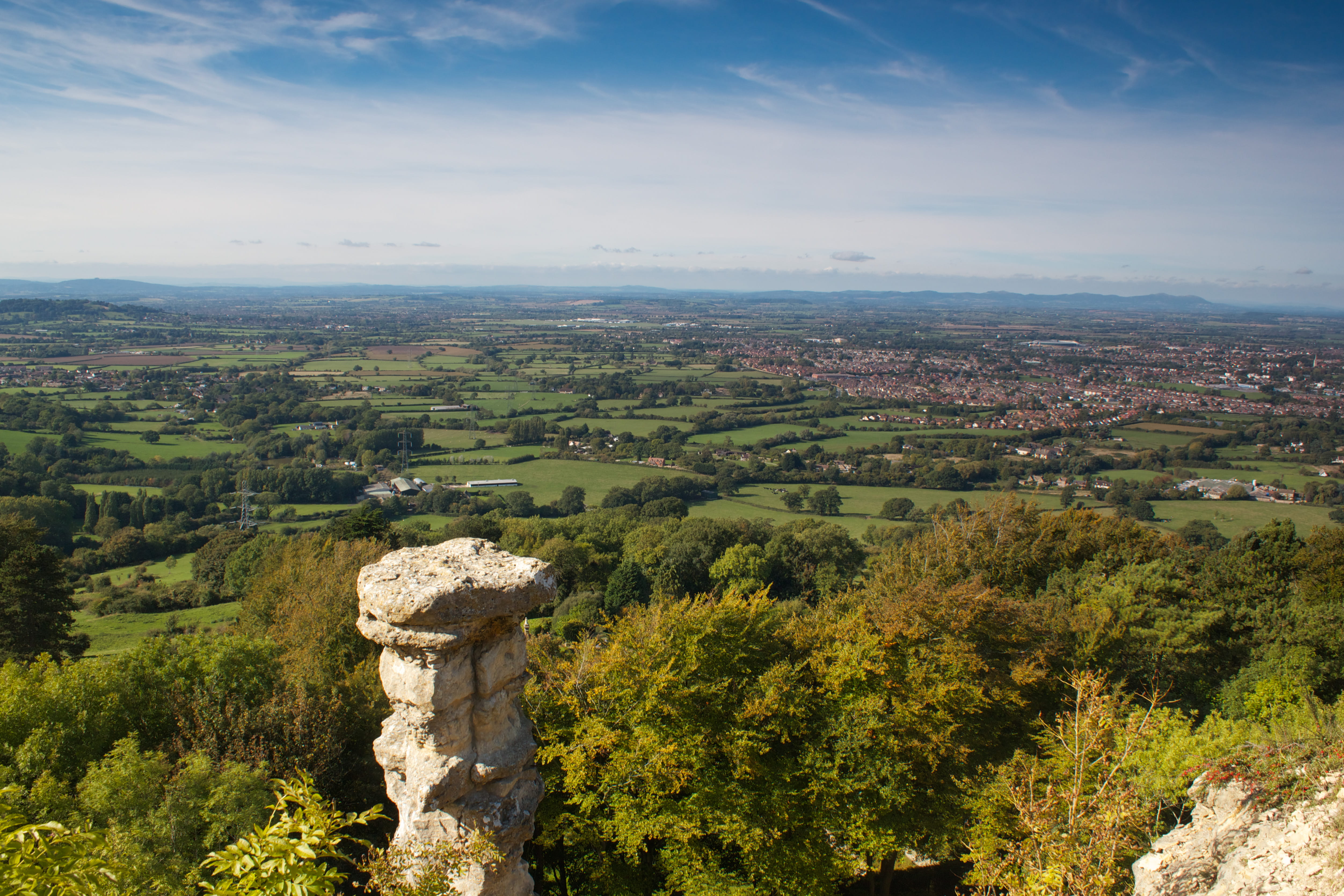 views, uk, growth, tree, cheltenham, devils chimney, idyllic, sky, high angle view, mountain, environment, nature, tranquil scene, day, no people, tranquility, HD Wallpaper