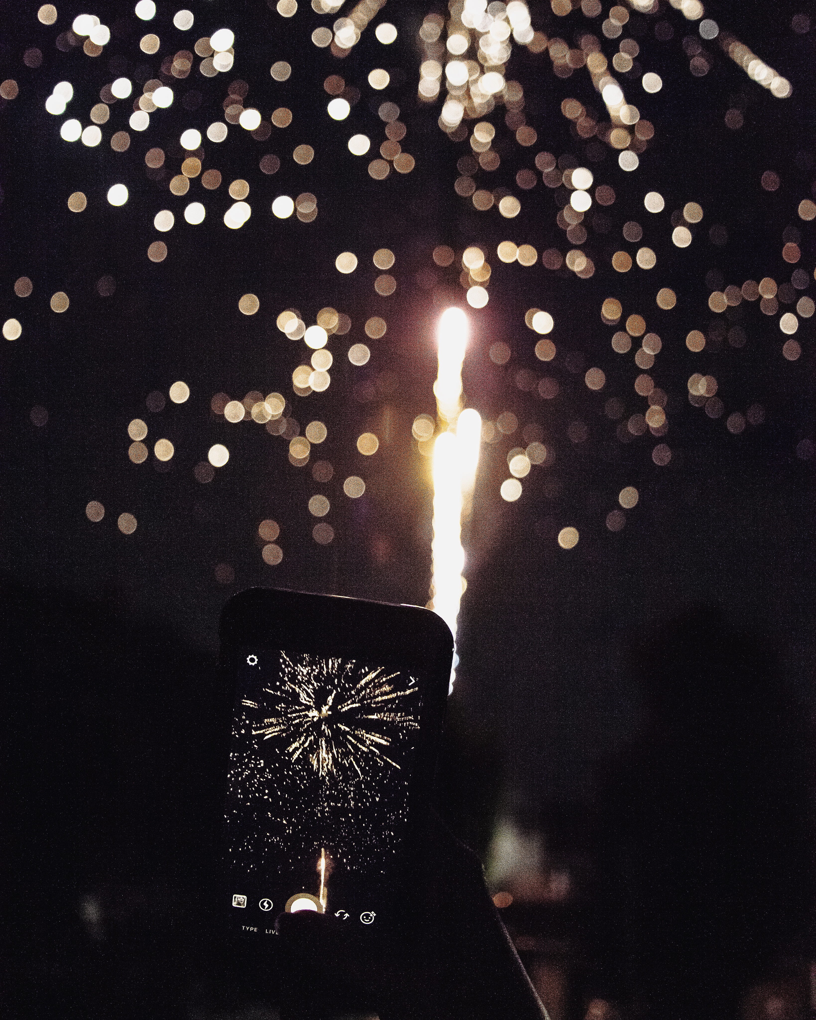 4K, 4thofjuly, christmas decoration, christmas, fire - natural phenomenon, night, illuminated, flame, light, burning, christmas ornament, christmas lights, Phone HD Wallpaper